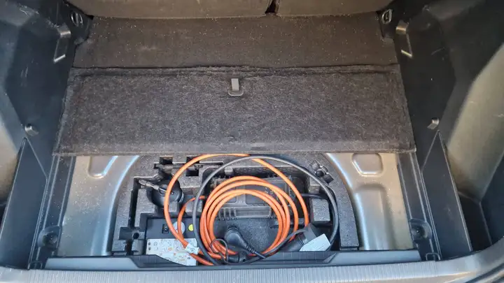 Peugeot 2008 GT Pack Eléctrico 2020, foto 16
