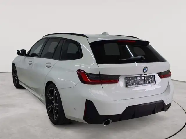 BMW 3 Series view 2
