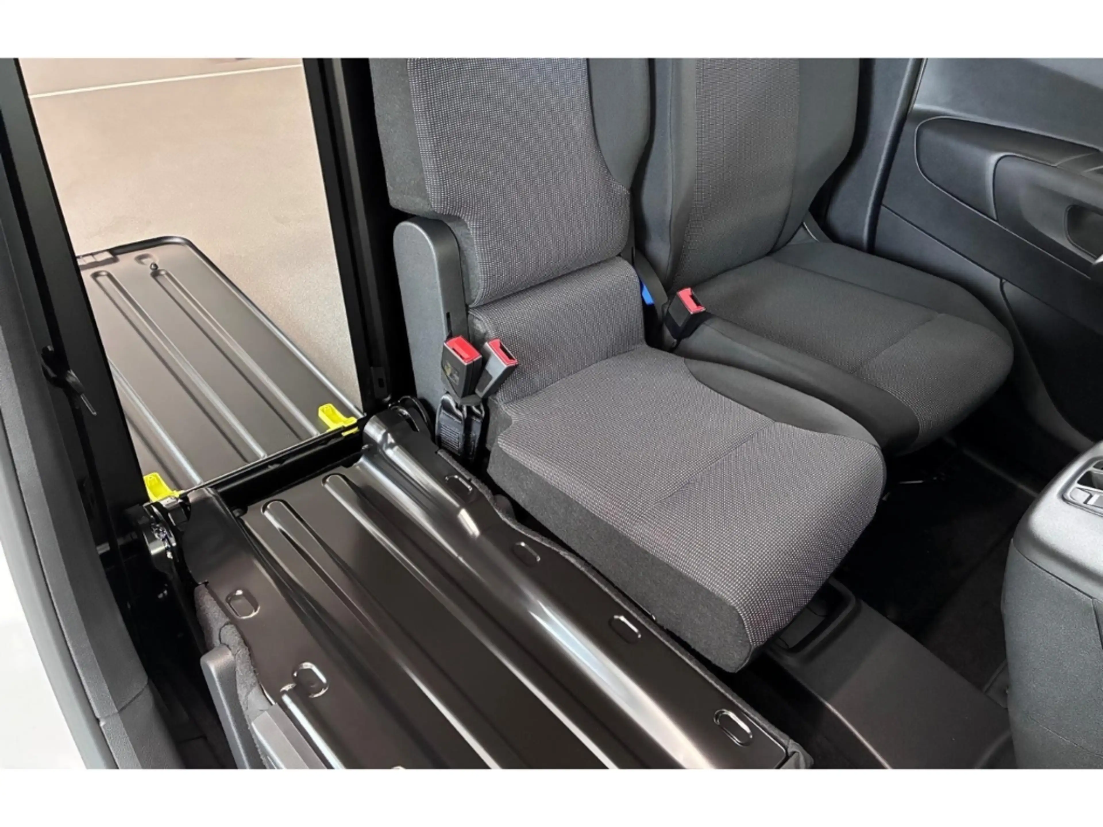 Fiat Doblo Kasten 1.5 BlueHDI130 XL (L2) AHK 2xSchiebetür SHZ — photo 10
