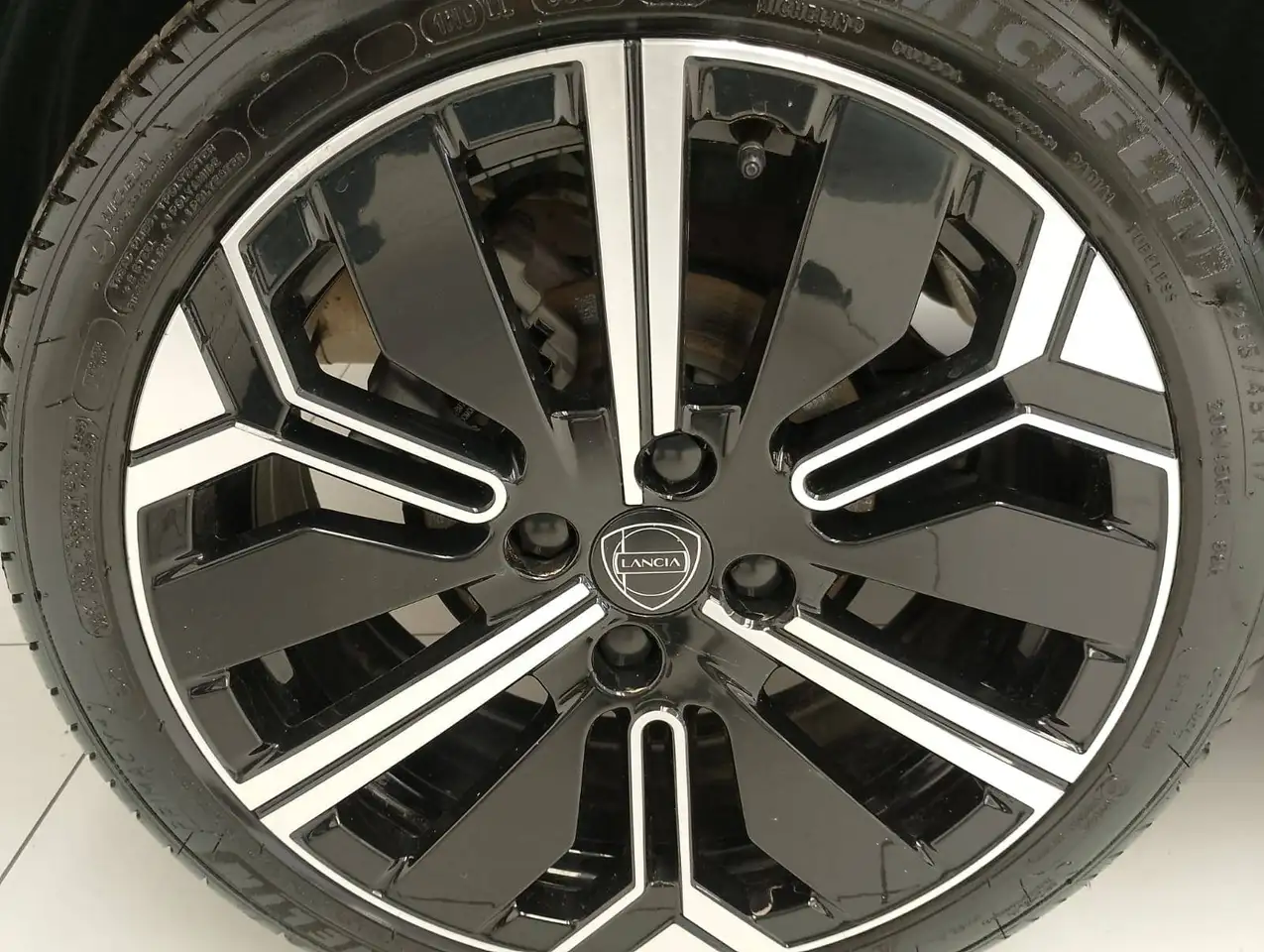 Lancia Ypsilon 2025 — фото 14