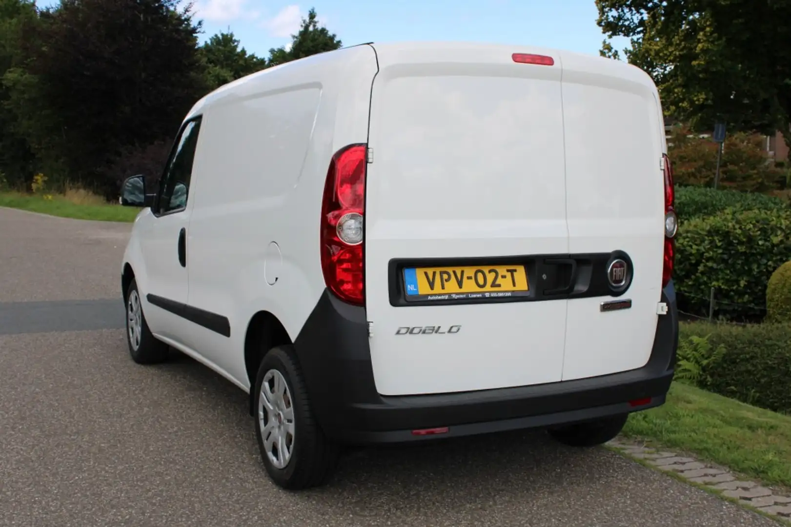 Fiat Doblo 1.6 MJ 105pk L1H1 airco/cruise/Euro 6 Wit - 2