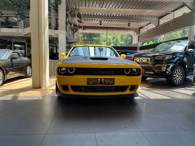 Dodge Challenger Challenger Automatik 392 Hemi Scat Pack Shaker