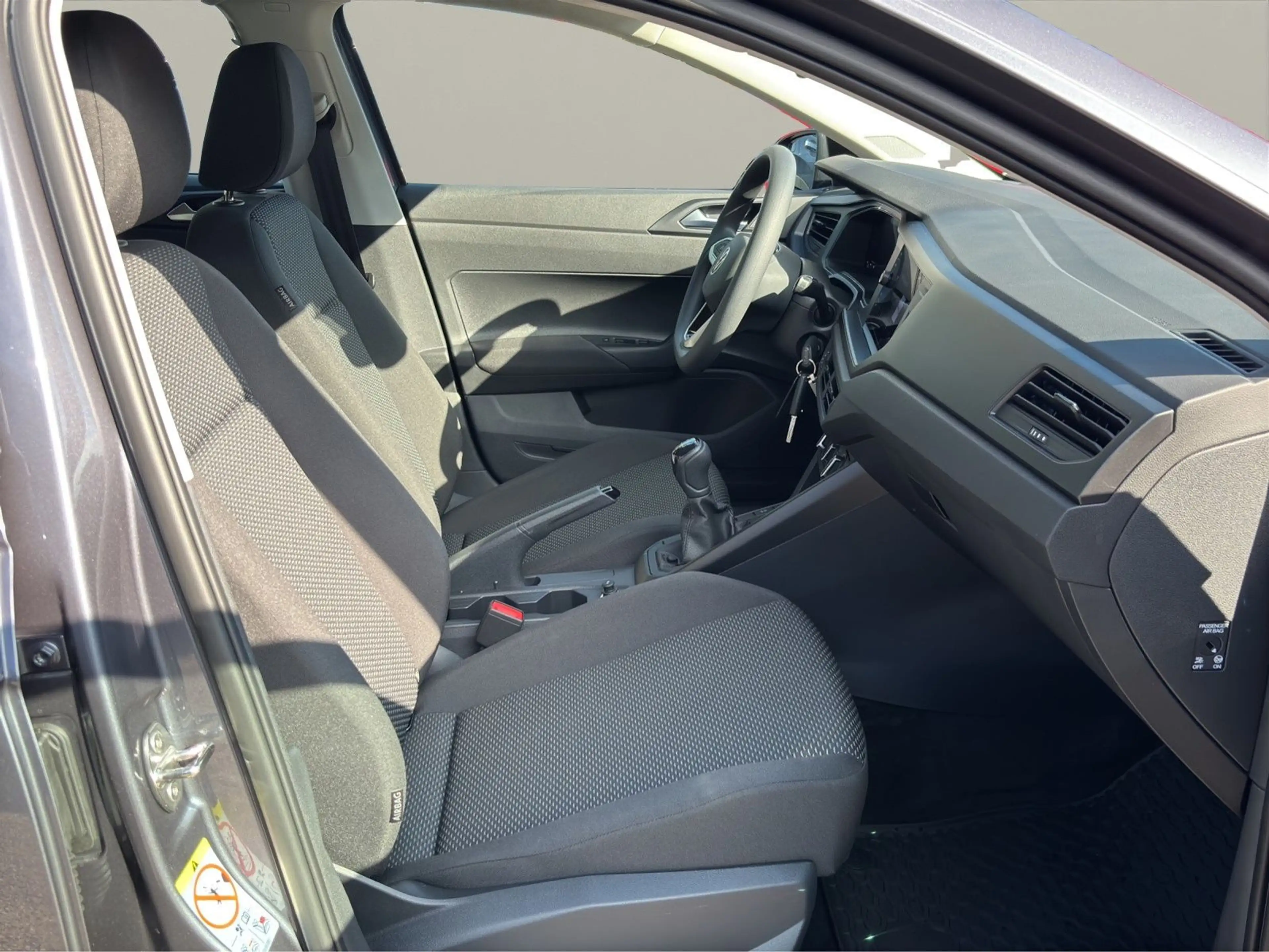 Volkswagen Polo VI 1.0 ALLWETTER PDC APP-Connect LED — photo 15