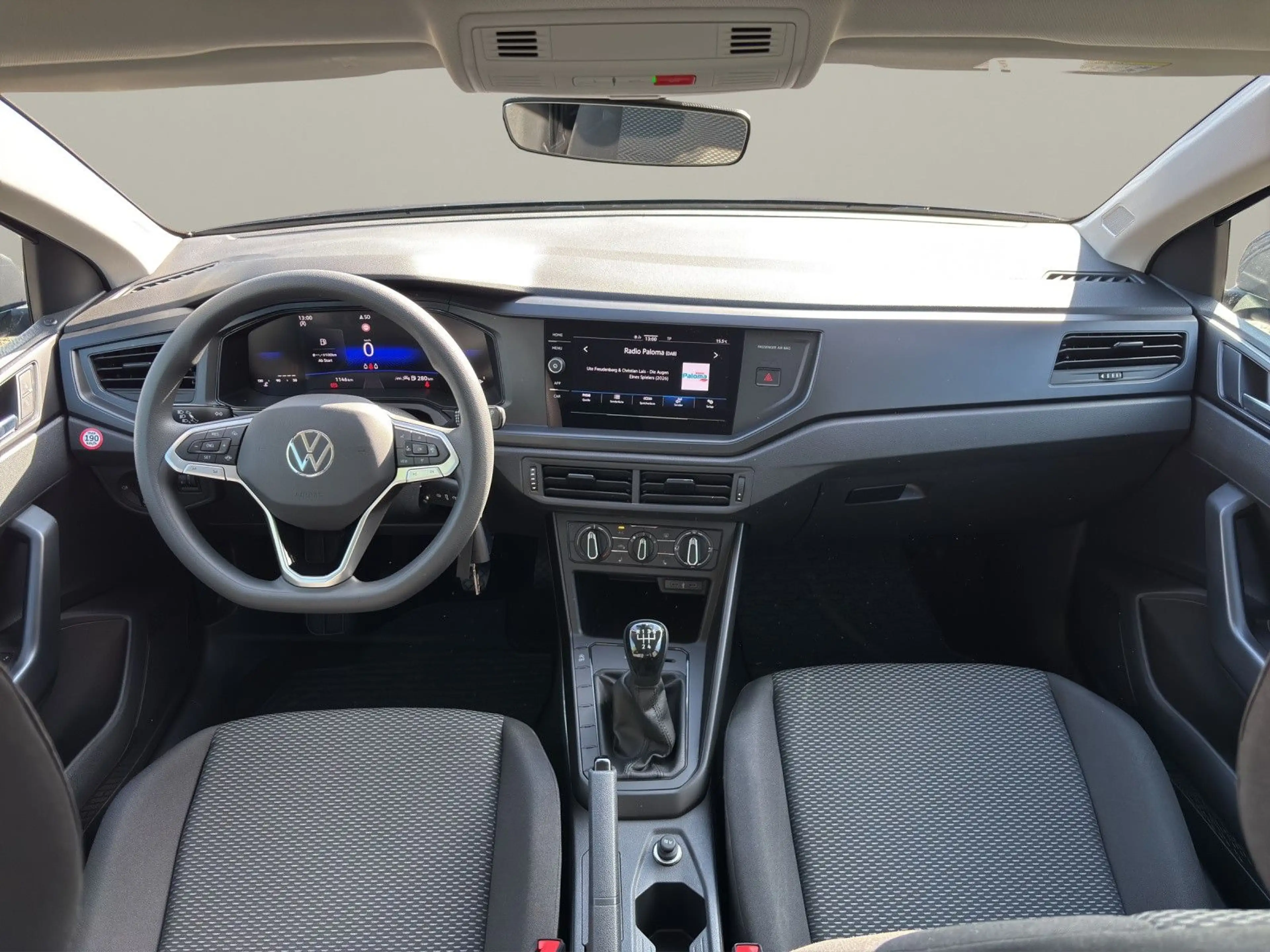 Volkswagen Polo VI 1.0 ALLWETTER PDC APP-Connect LED — photo 9