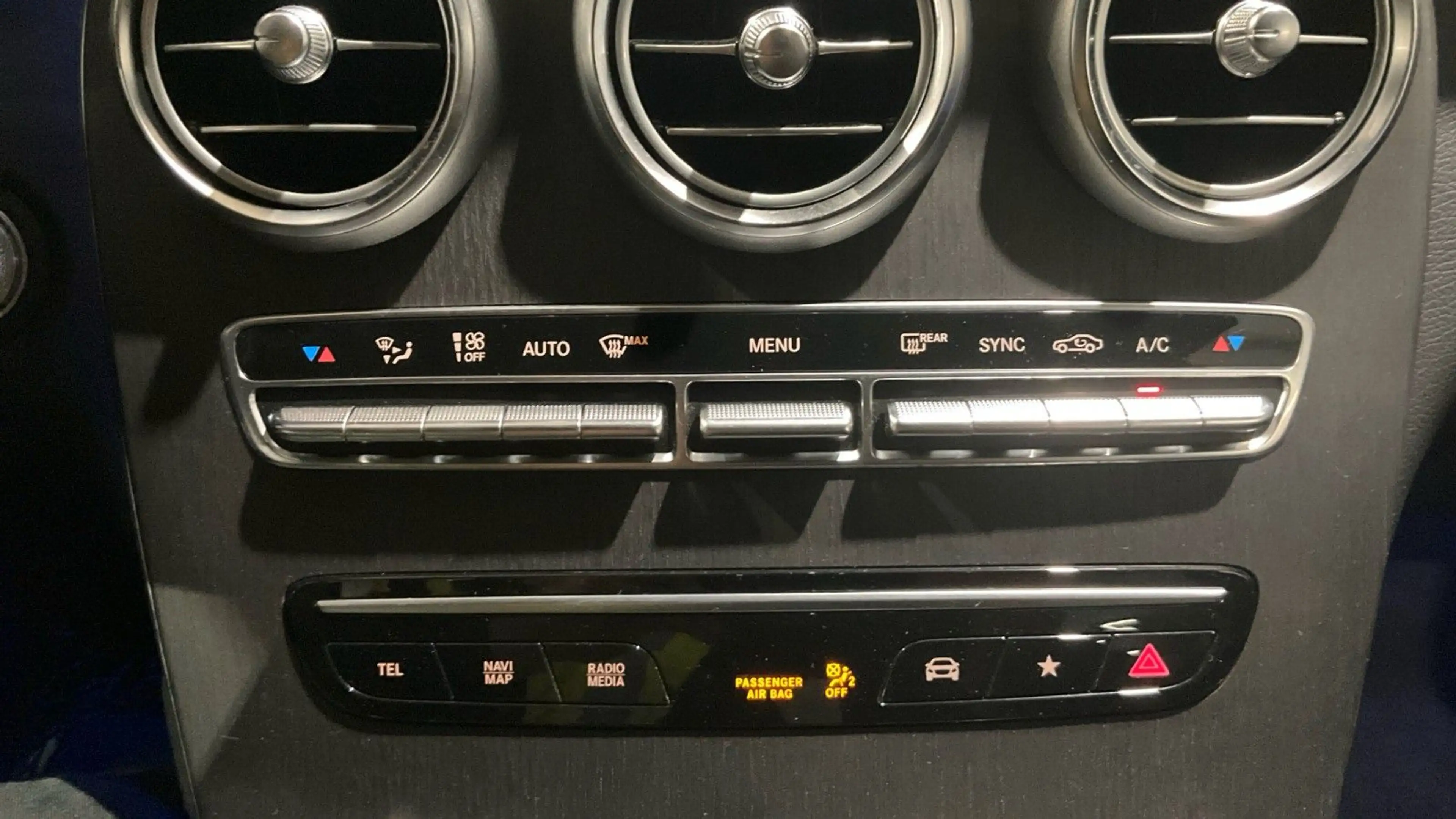 Mercedes-Benz GLC 200 4Matic Coupe AMG-LINE|NIGHT|BURMESTER — photo 15