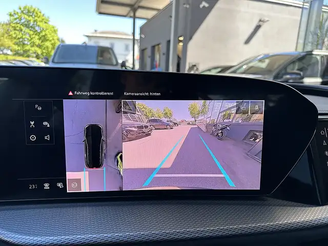 Audi Q5 TFSI e-Hybrid 220kW PHEV quattro S-tronic Ansicht 40