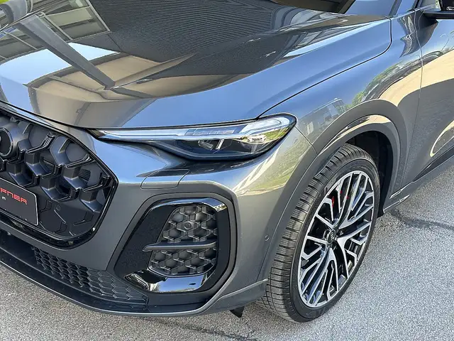 Audi Q5 TFSI e-Hybrid 220kW PHEV quattro S-tronic Ansicht 6