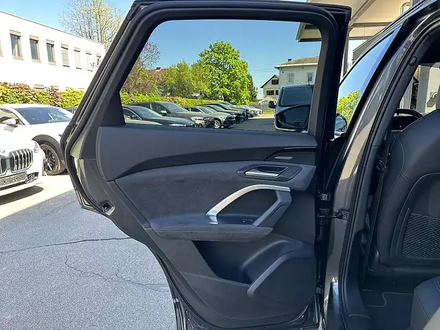 Audi Q5 TFSI e-Hybrid 220kW PHEV quattro S-tronic Ansicht 14