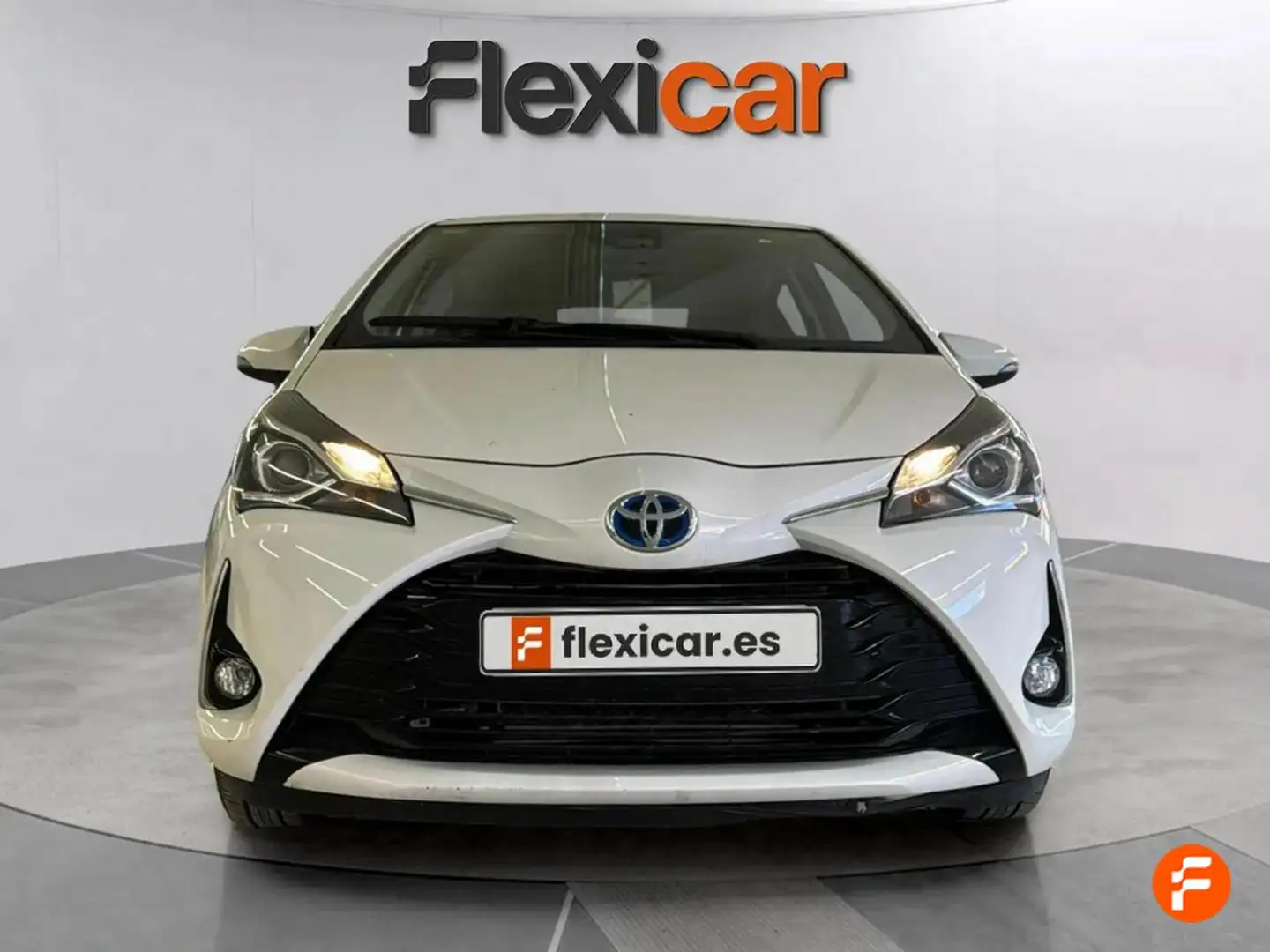 Toyota Yaris 1.5 100H Active Wit - 2
