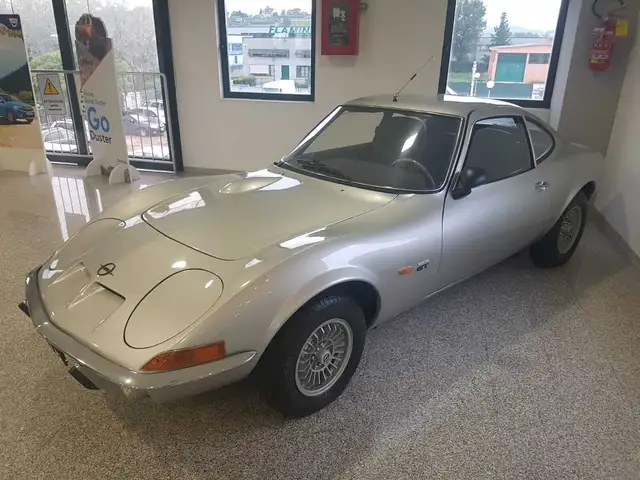 Opel GT 1.9 BENZINA 103 CV