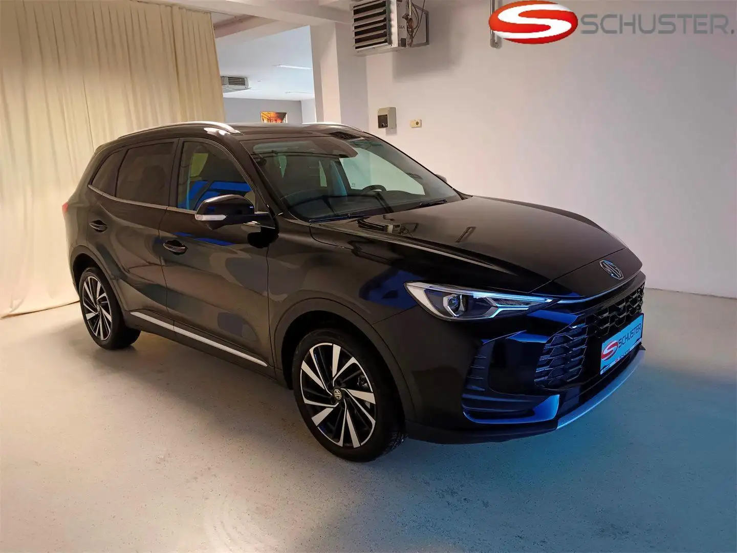 MG ZS HEV+ Hybrid Luxury Schwarz - 1