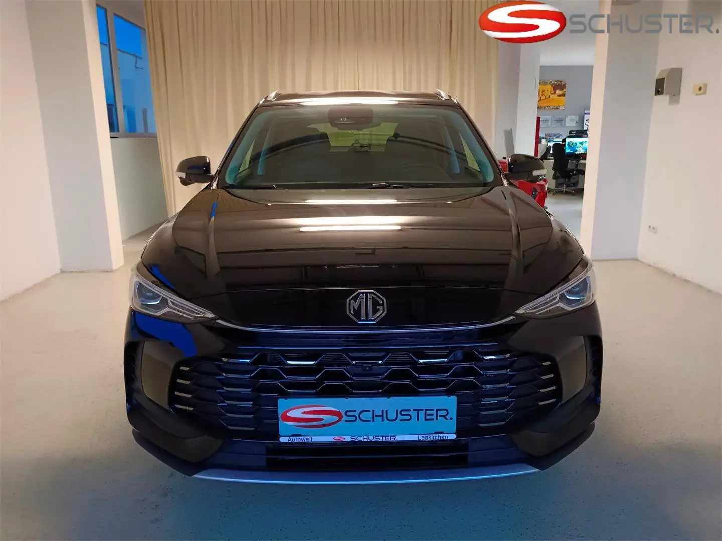 MG ZS HEV+ Hybrid Luxury Schwarz - 2