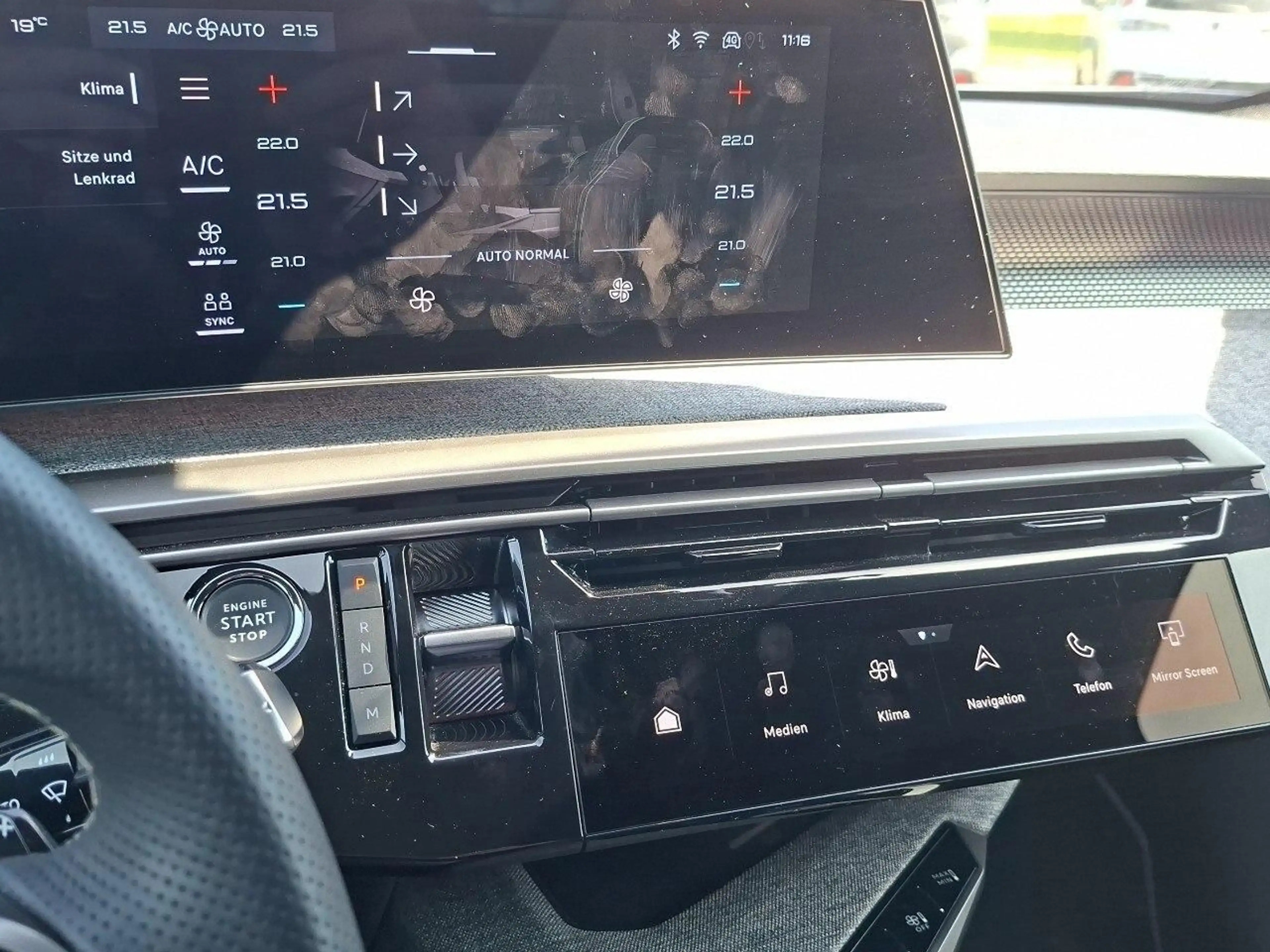 Peugeot 3008 GT, Hybrid 145 E-DCS6,SHZ, Matrix LED — photo 13