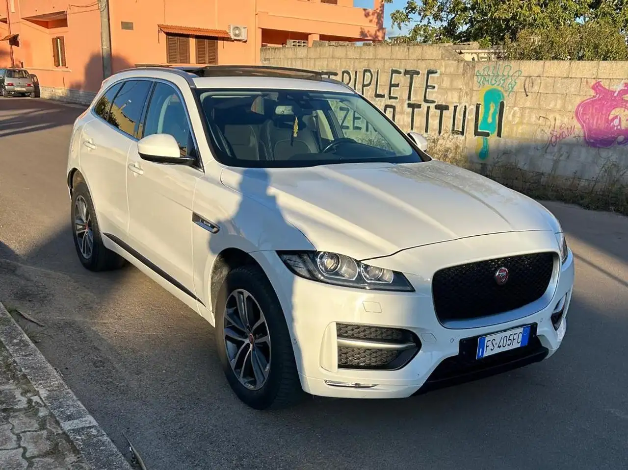 Jaguar F-Pace
