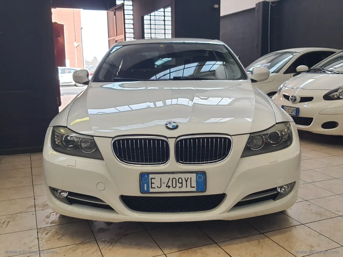 BMW 318 318i Attiva Wit - 2