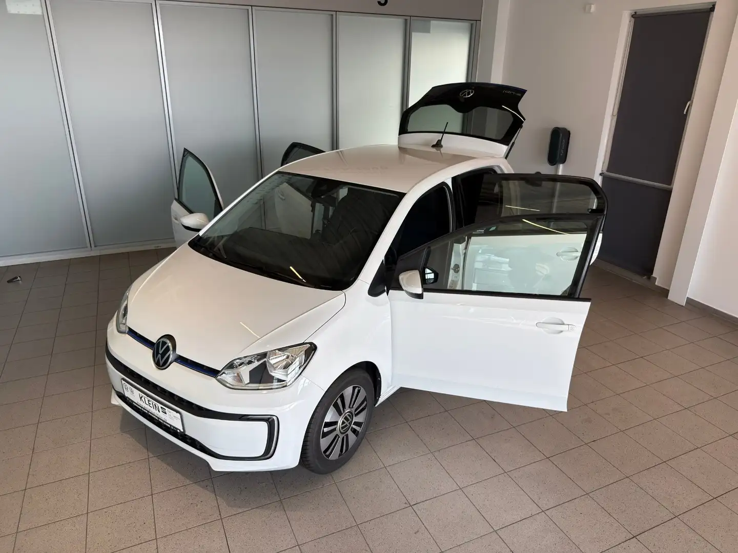 Volkswagen e-up! United 61 kW Klimaautom., DAB+, CCS Weiß - 2