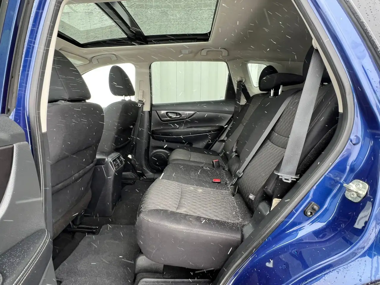 Nissan Rogue снимка Nissan Rogue