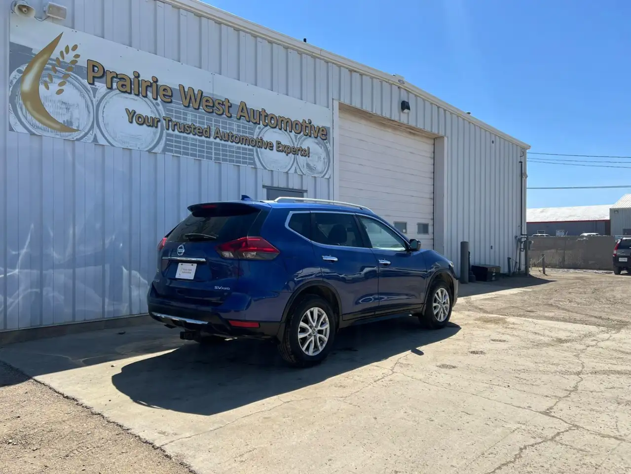 Nissan Rogue снимка Nissan Rogue
