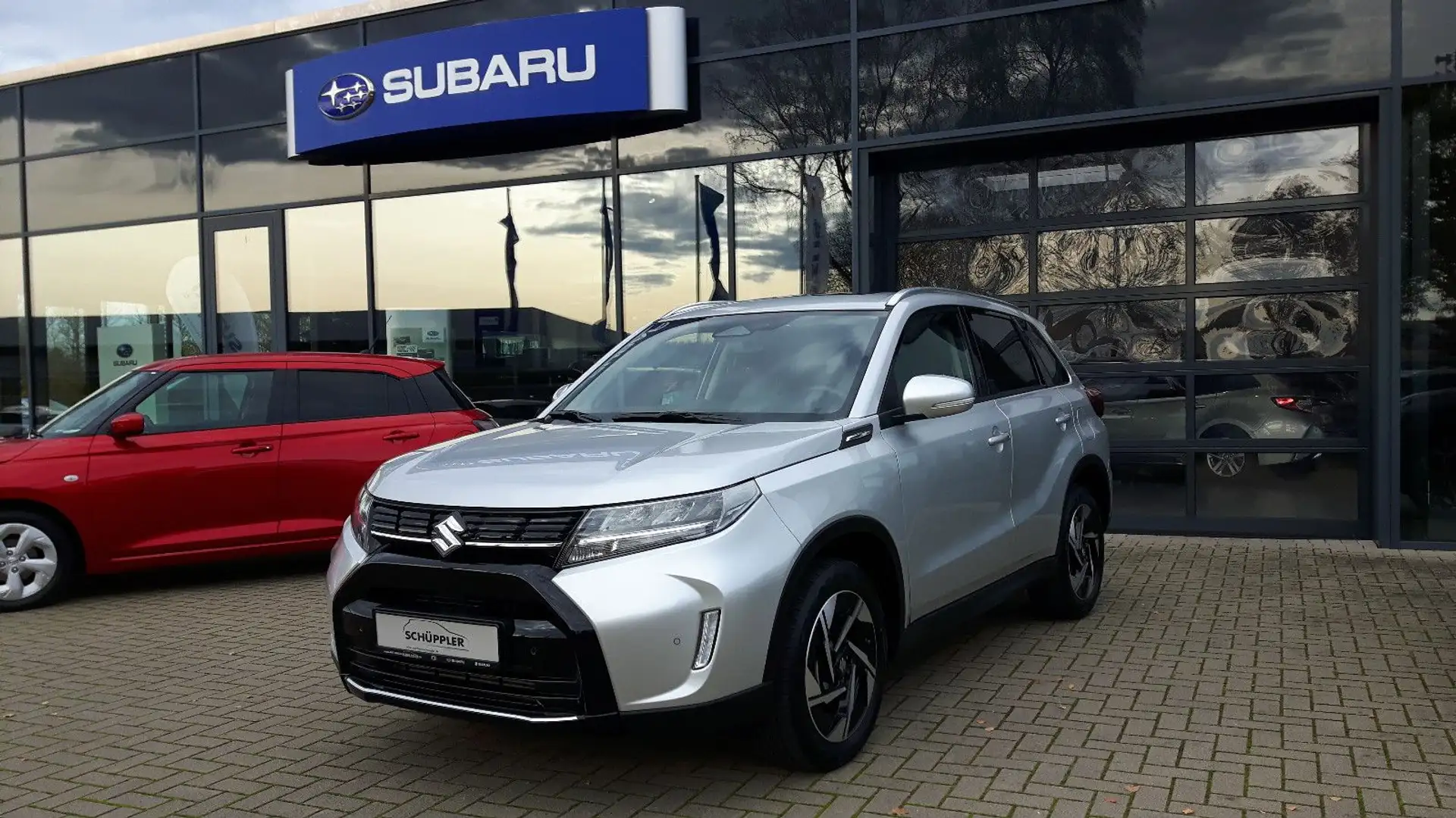 Suzuki Vitara 1.4 Mild-Hybrid Comfort+ 4x2 Zilver - 1