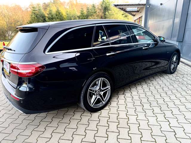 Mercedes-Benz E 300 T 9G AMG LINE*NAV*360*PANO*KEYLES*LED*DIST*LUFT