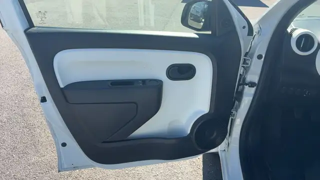 Renault Twingo view 7
