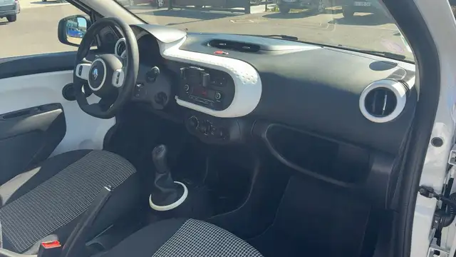Renault Twingo view 10