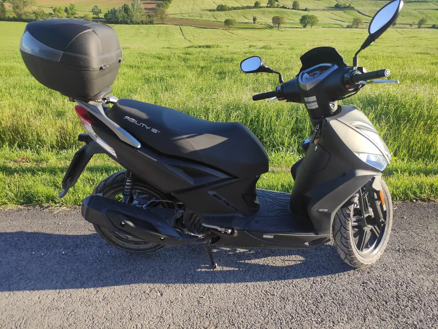 Kymco Agility 125 R16+ Negru - 2