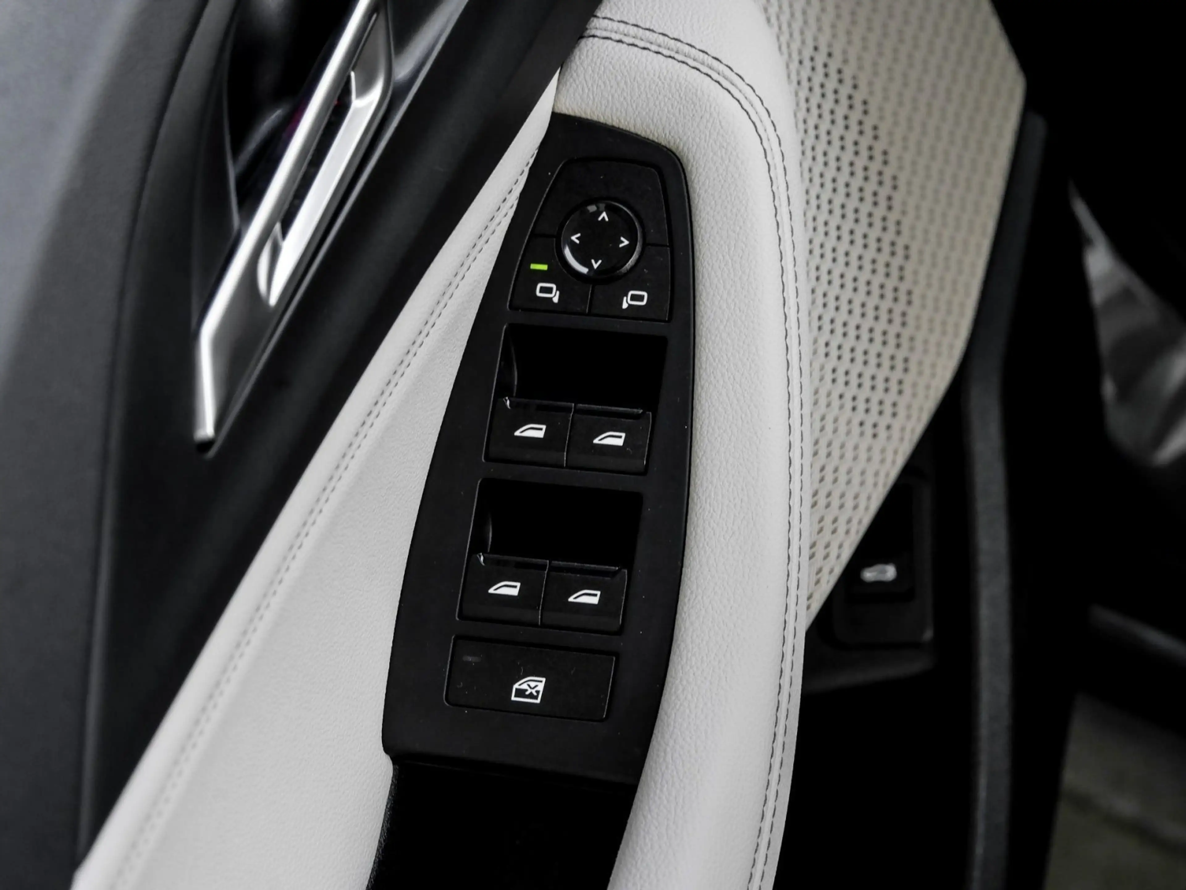 BMW 216 i AHK RFK LED Sound Syst. PDC V+H DAB Klima — photo 13