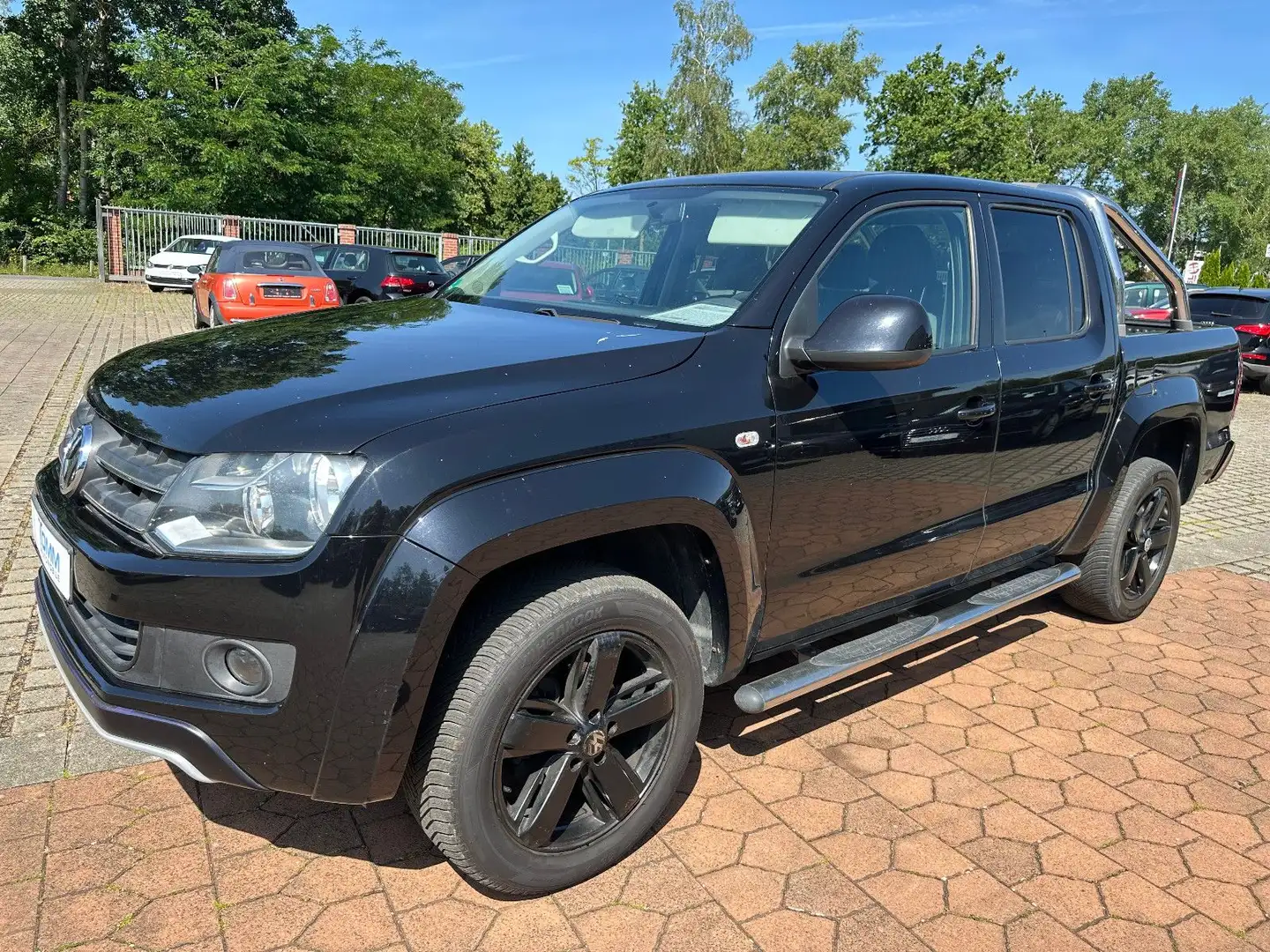 Volkswagen Amarok 2.0 TDI Trendline DoubleCab 4Motion /AHK crna - 2