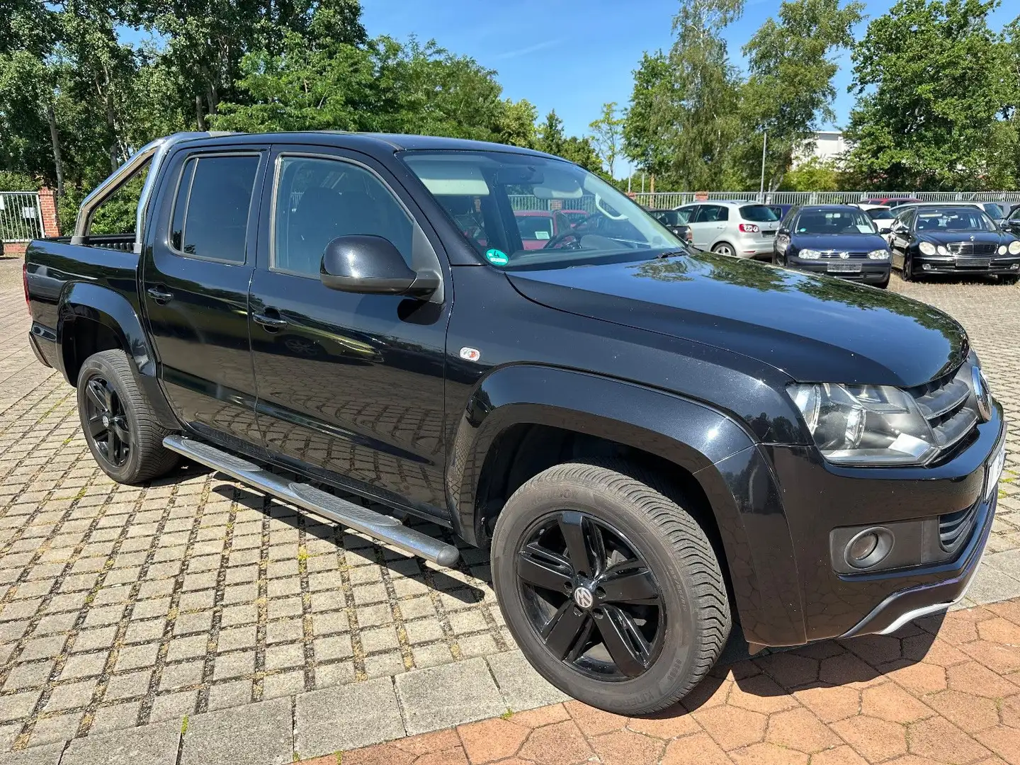 Volkswagen Amarok 2.0 TDI Trendline DoubleCab 4Motion /AHK crna - 1