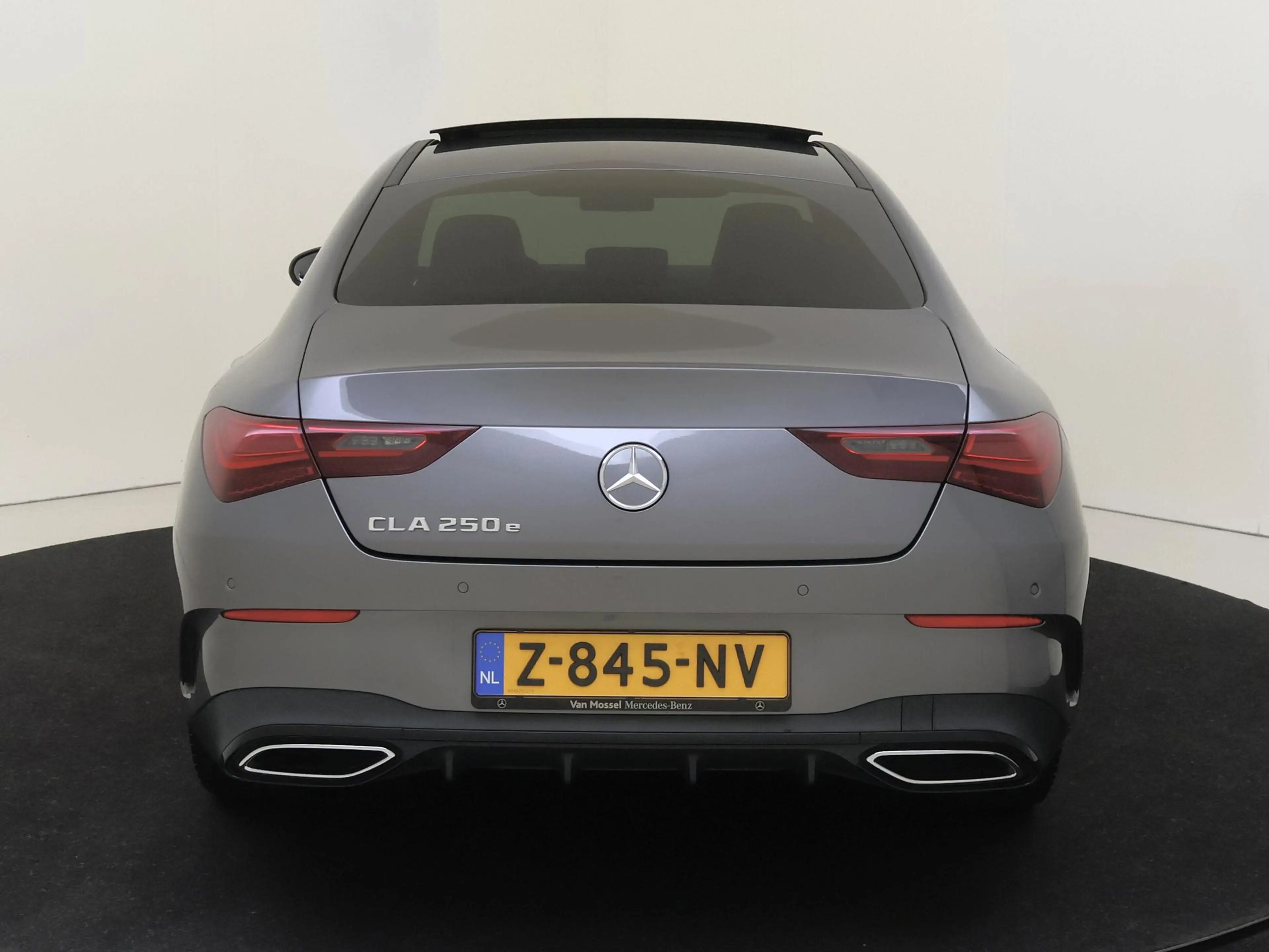 Mercedes-Benz CLA 250 e AMG Line Facelift /Panoramadak /Night-Pakket /19 — photo 10