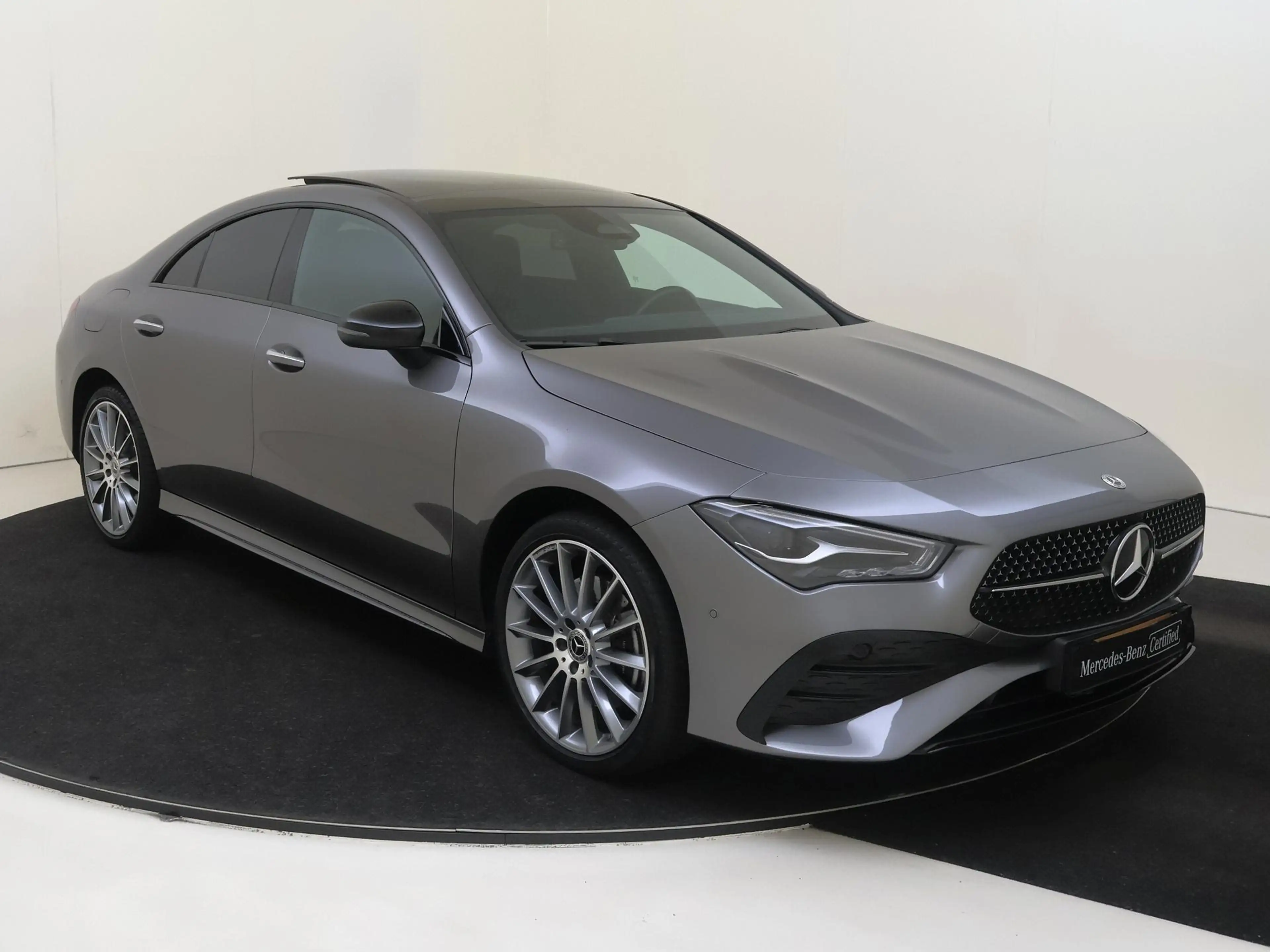 Mercedes-Benz CLA 250 e AMG Line Facelift /Panoramadak /Night-Pakket /19 — photo 5