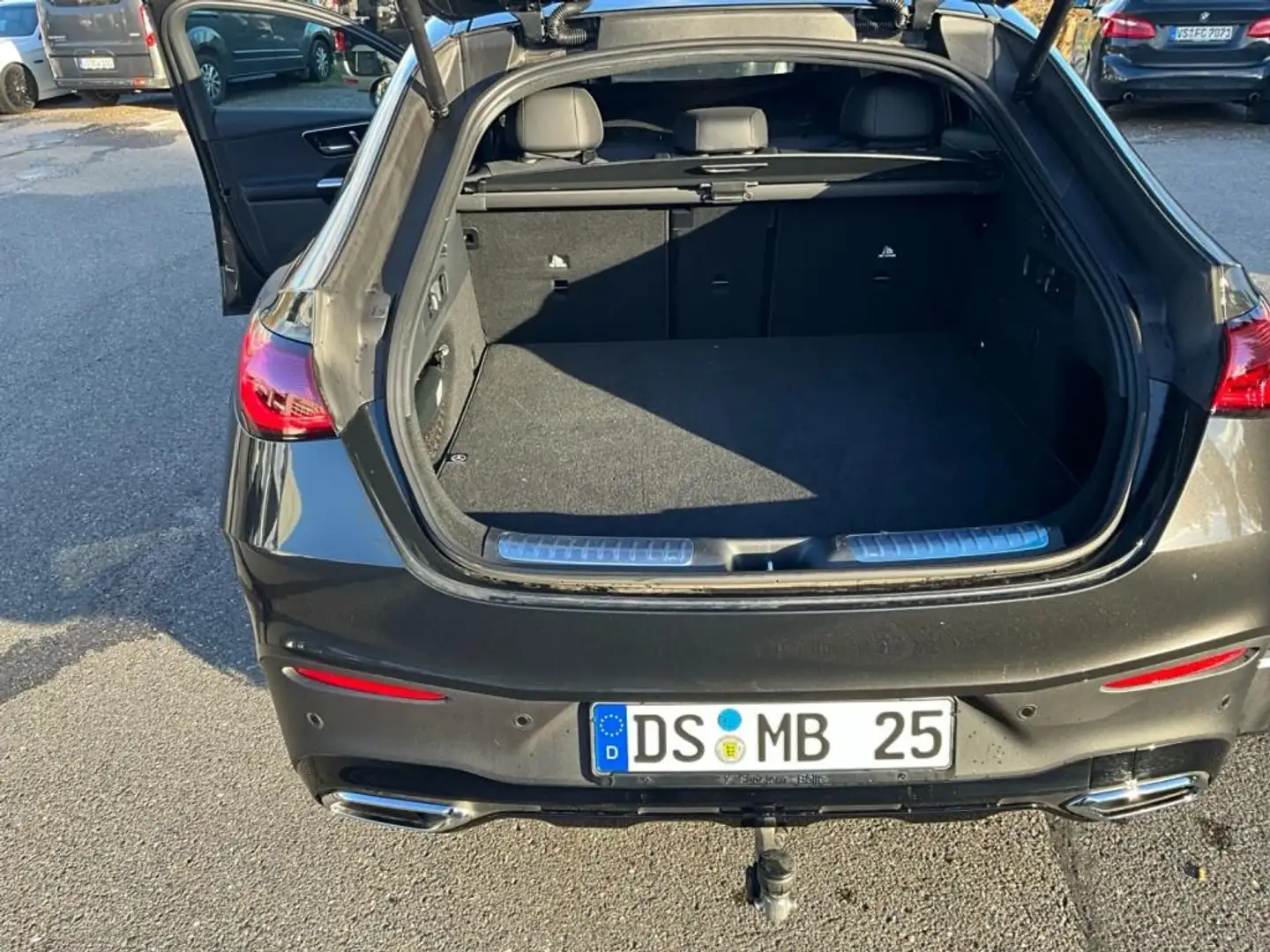 Mercedes-Benz GLC 220 d 4MATIC Coupe AMG+AMBIENTE+DISTRO+MBUX Grau - 2