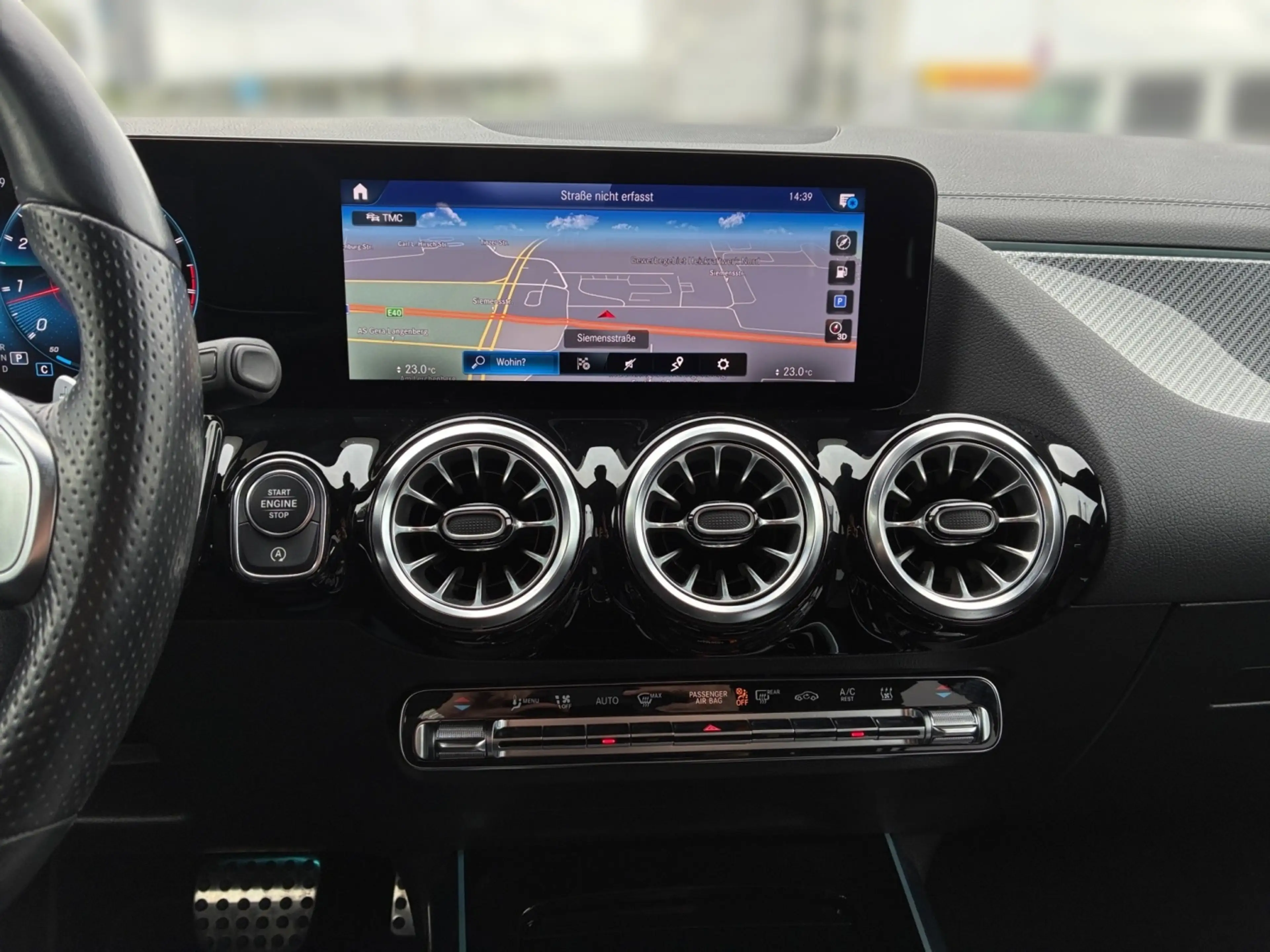 Mercedes-Benz GLA 35 AMG AMG GLA 35 4MATIC Multibeam*StandHz*360 — photo 7