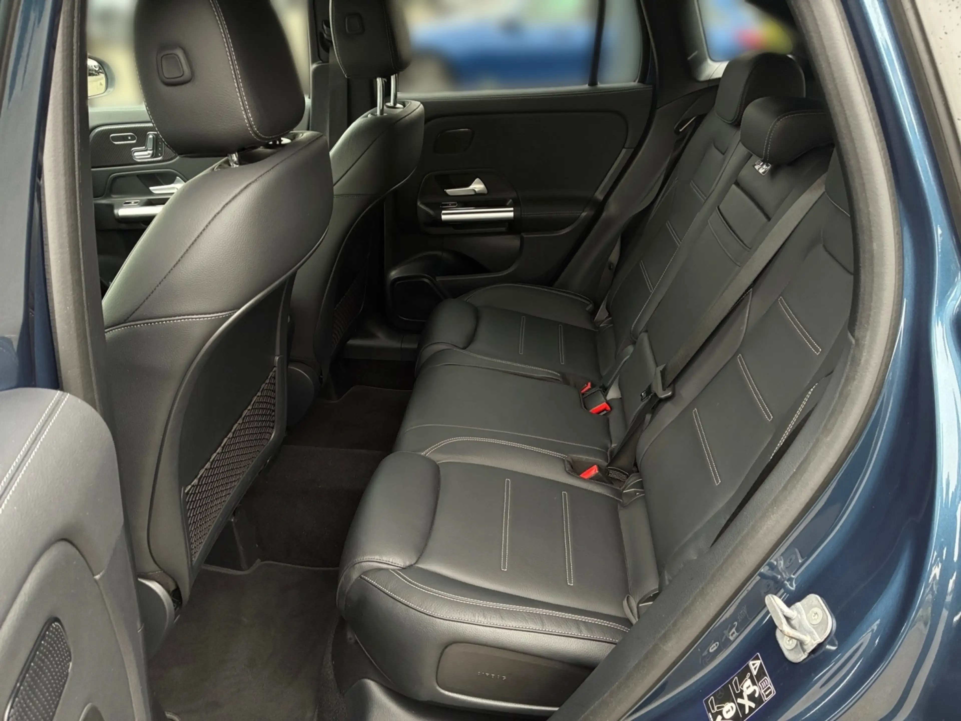 Mercedes-Benz GLA 35 AMG AMG GLA 35 4MATIC Multibeam*StandHz*360 — photo 9