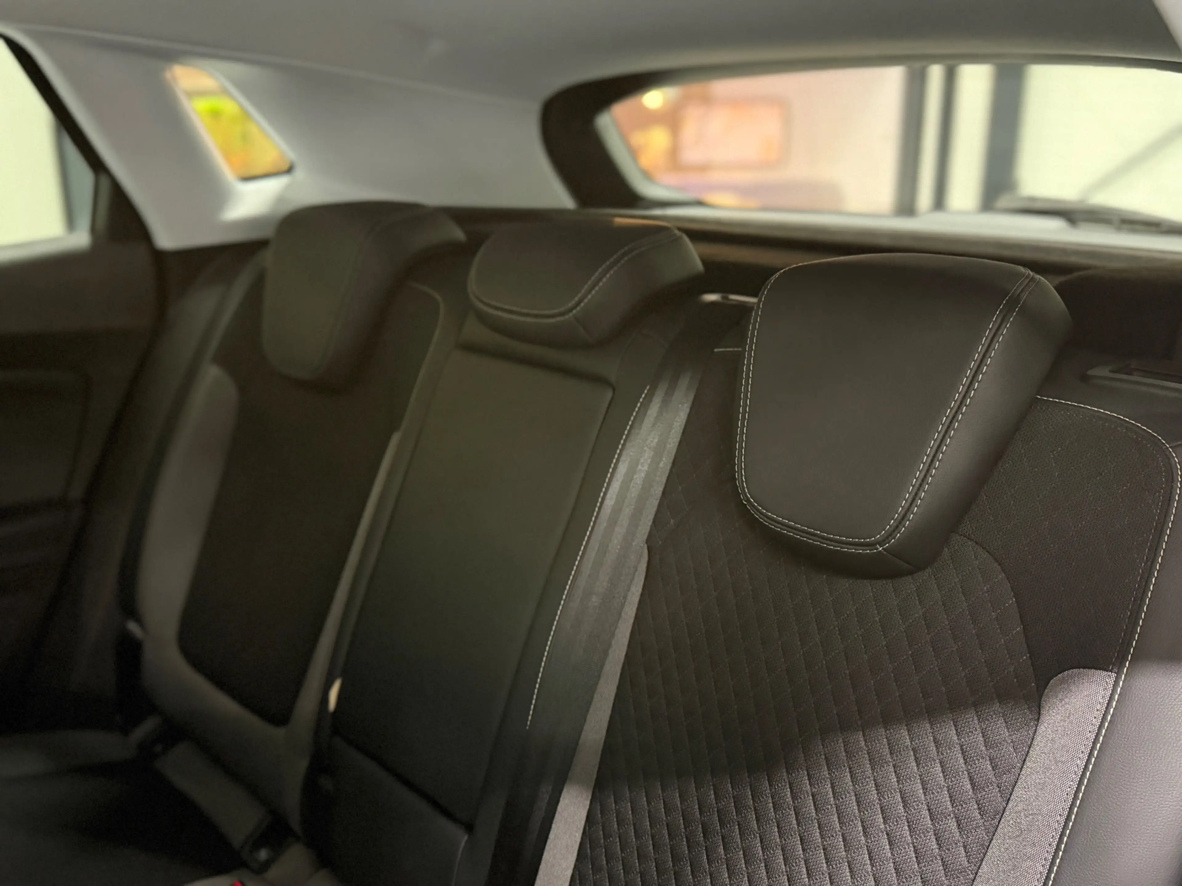 Opel Grandland X 1.2 Turbo Business Executive Aut.|Trekhaak|NAP| Na — photo 35