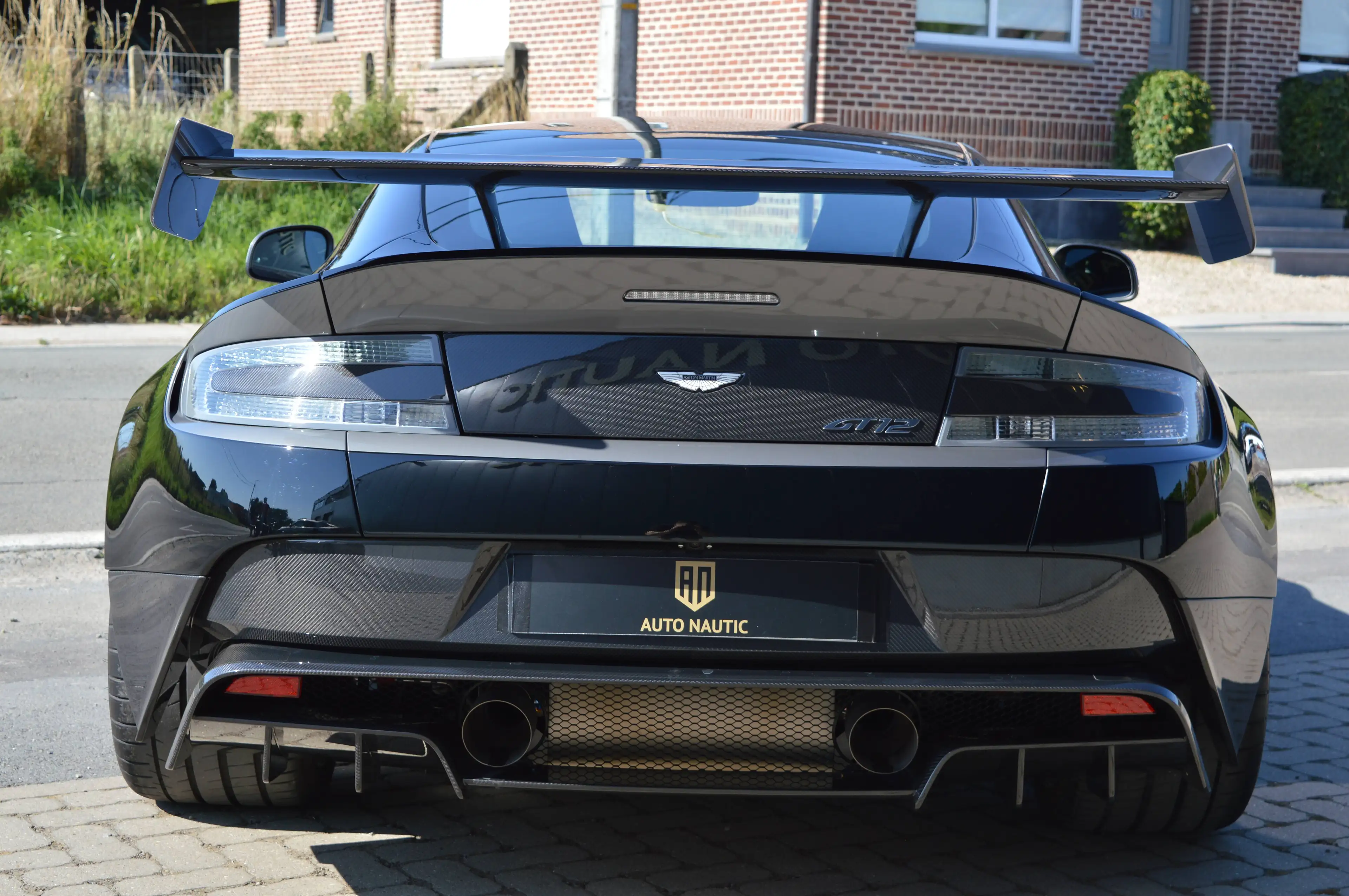 Aston Martin Vantage GT12 5.9i V12 Sportshift III - NEW - 1 of 100 !! — photo 5