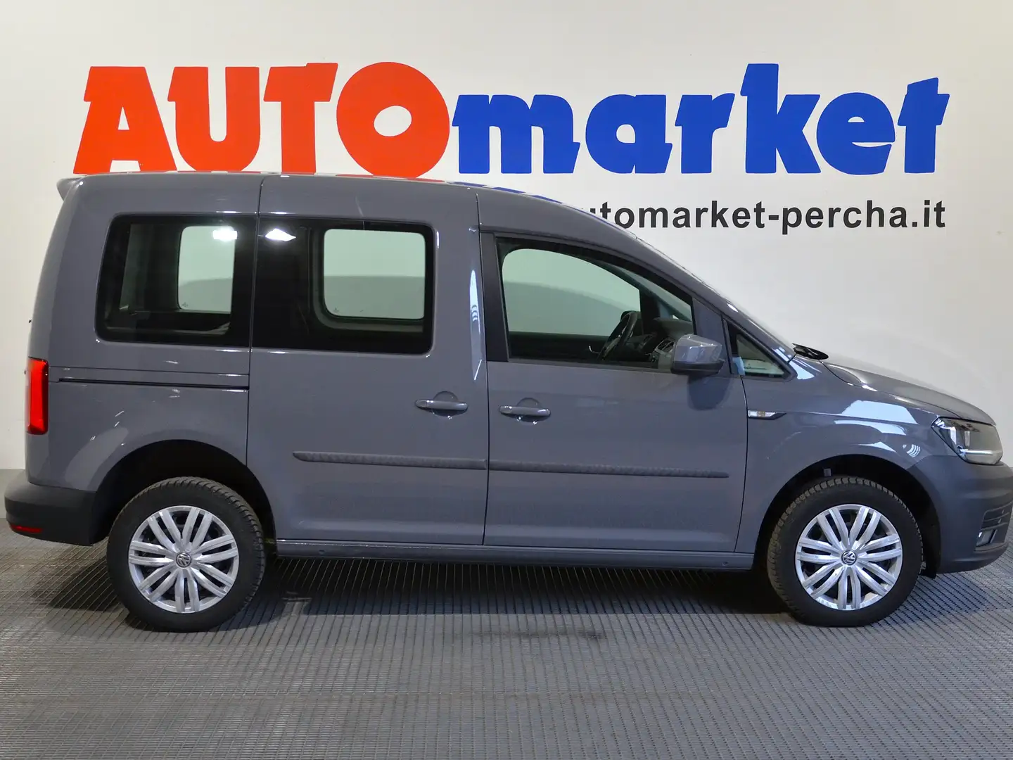 Volkswagen Caddy 2.0 TDI 4MOTION TRENDLINE Gris - 1