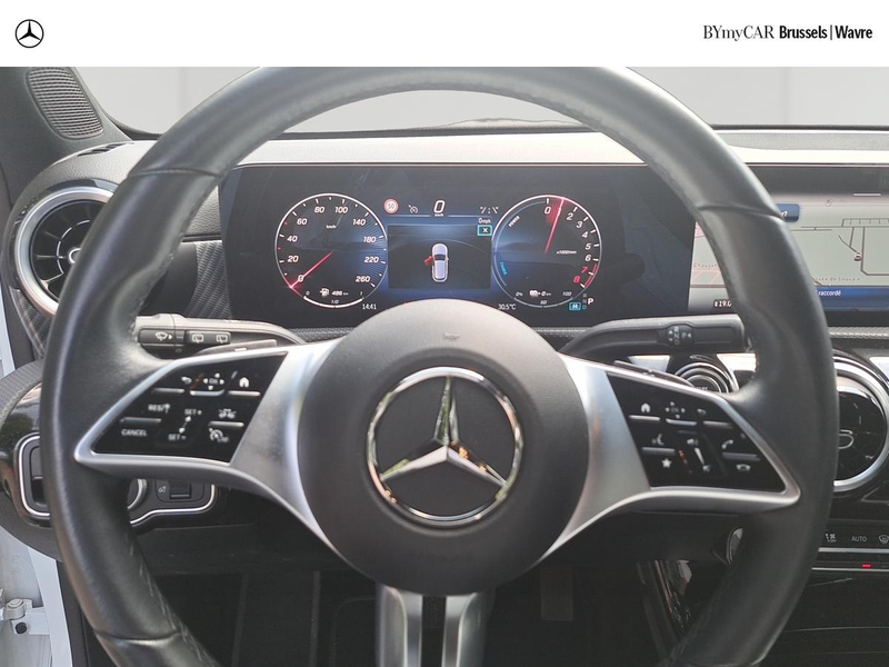 Mercedes-Benz A 250 A e Luxury Line — photo 11