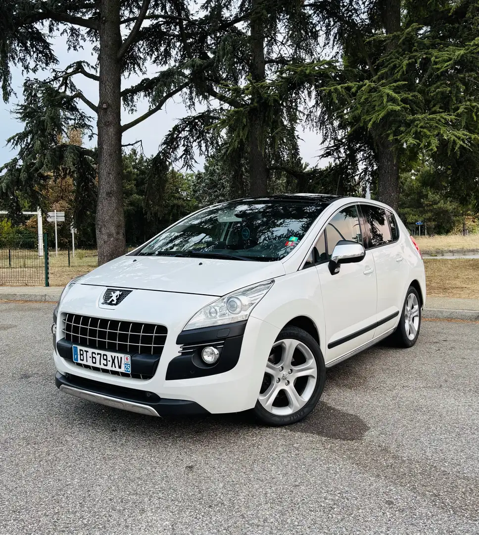 Peugeot 3008 2.0 HDi 150ch FAP Féline - 1