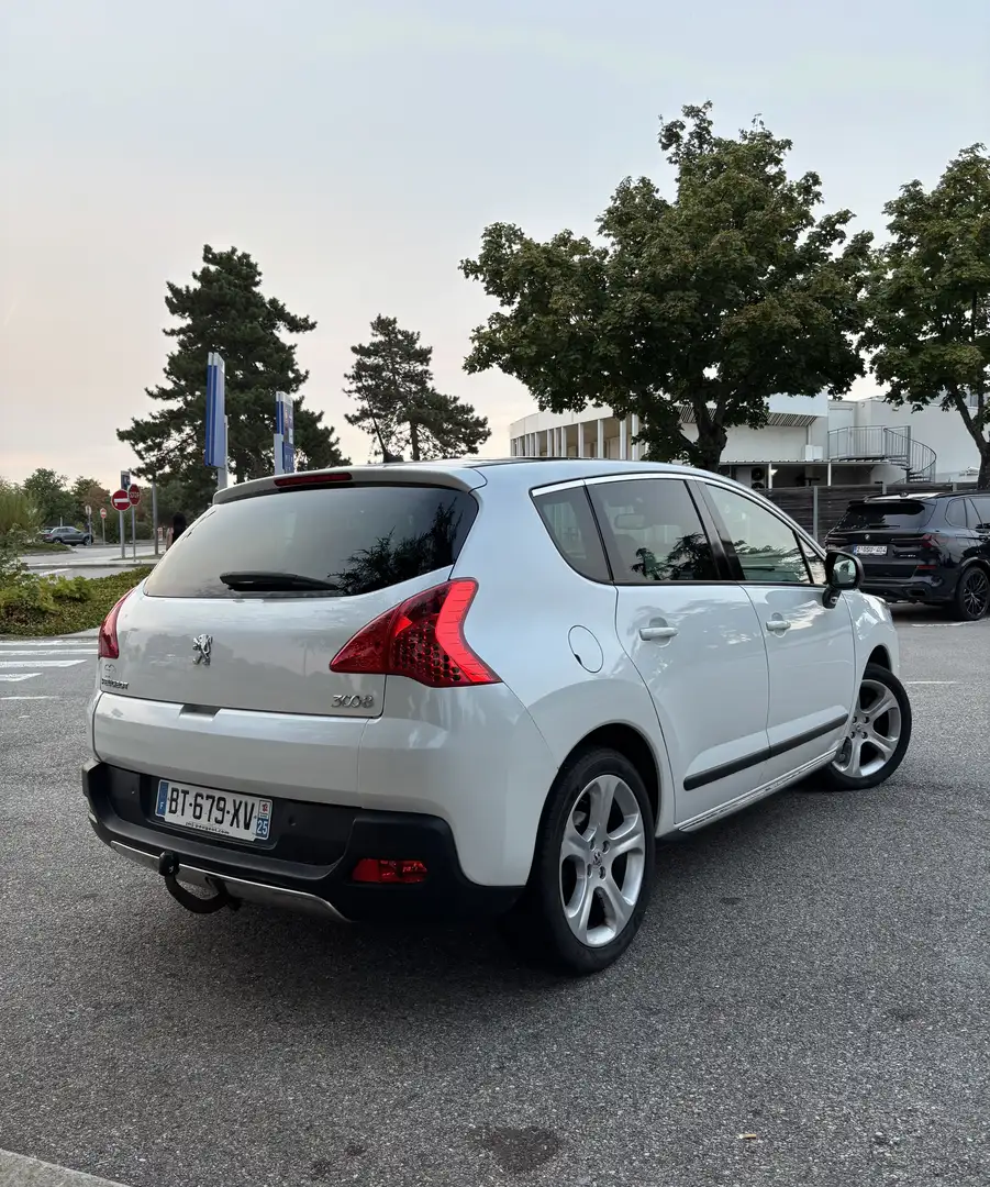 Peugeot 3008 2.0 HDi 150ch FAP Féline - 2