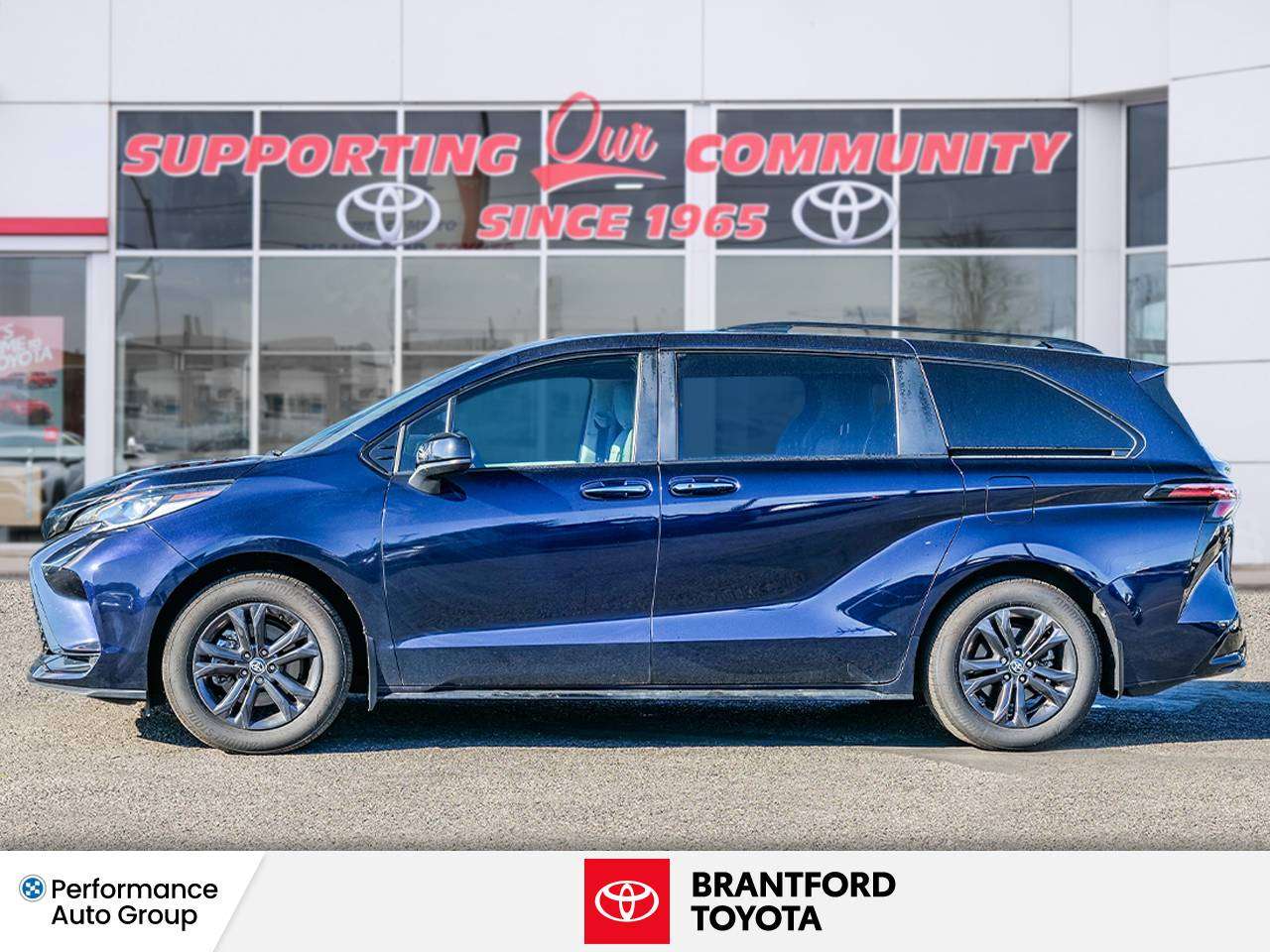 2026 Toyota Sienna (SOLD) -XSE - ALL WHEEL DRIVE - TECHNOLOGY PACKAGE — снимка 3
