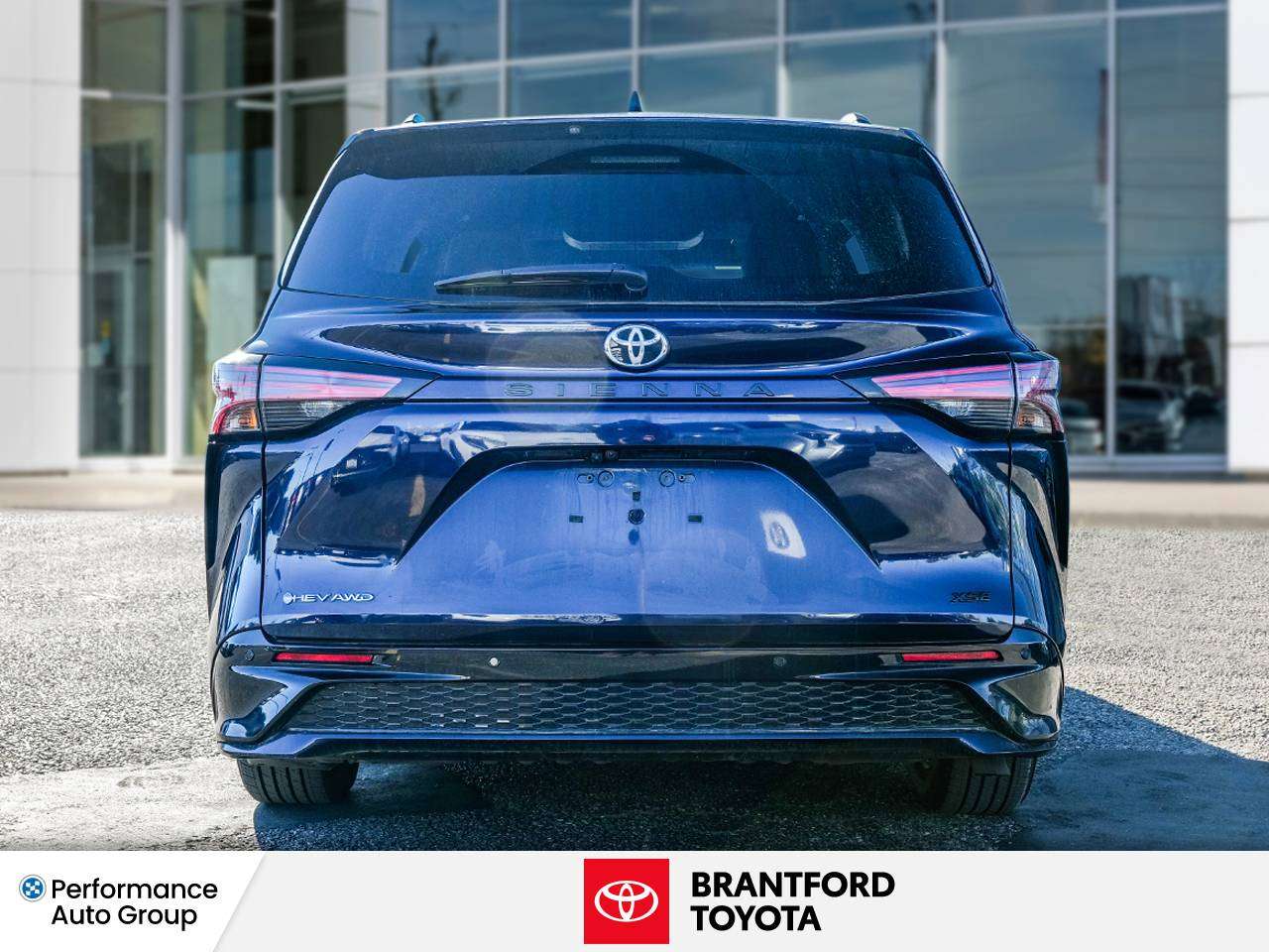 2026 Toyota Sienna (SOLD) -XSE - ALL WHEEL DRIVE - TECHNOLOGY PACKAGE — снимка 5