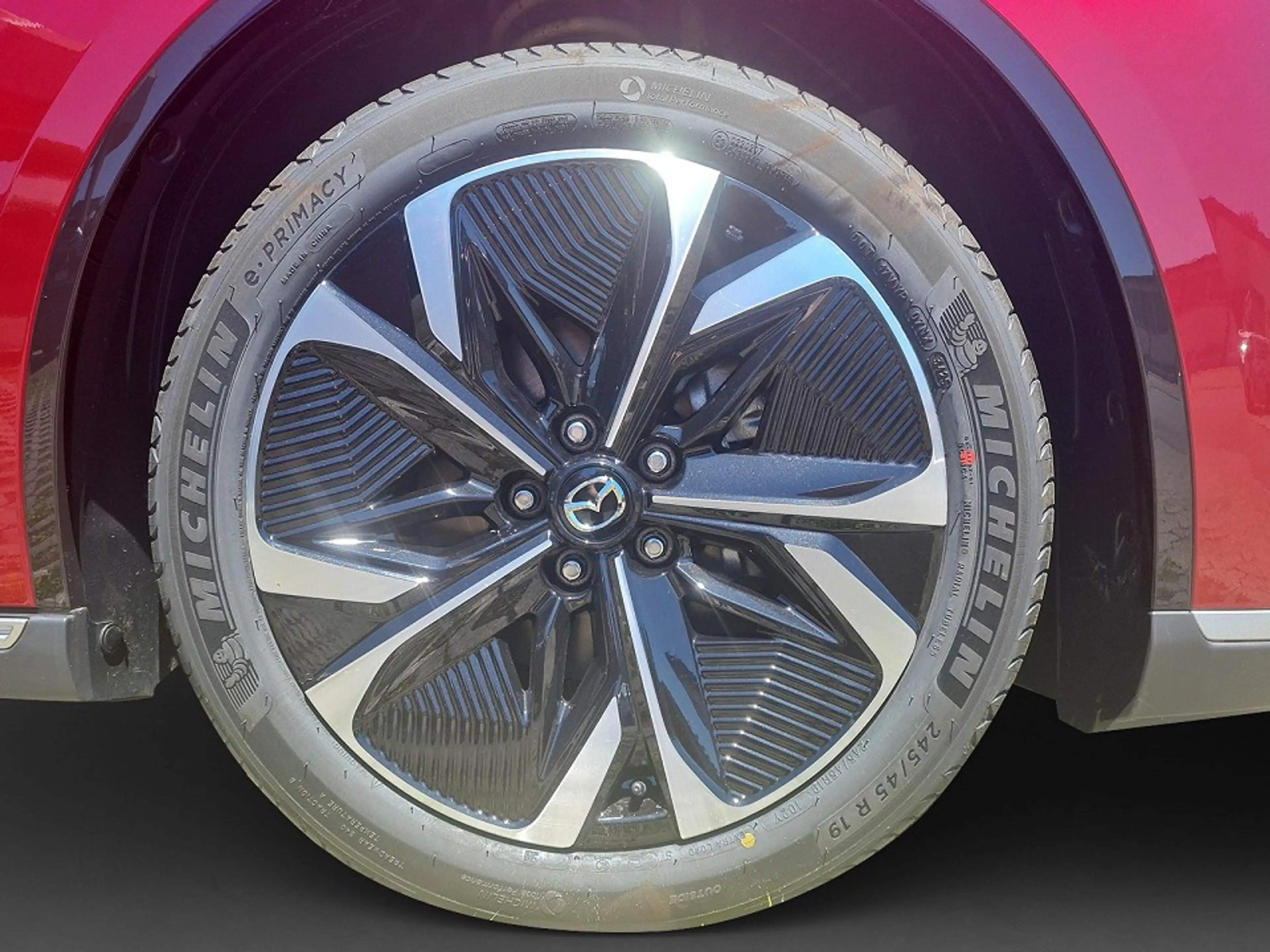 Mazda 6e EV 245ps Long Range AT Takumi — photo 3