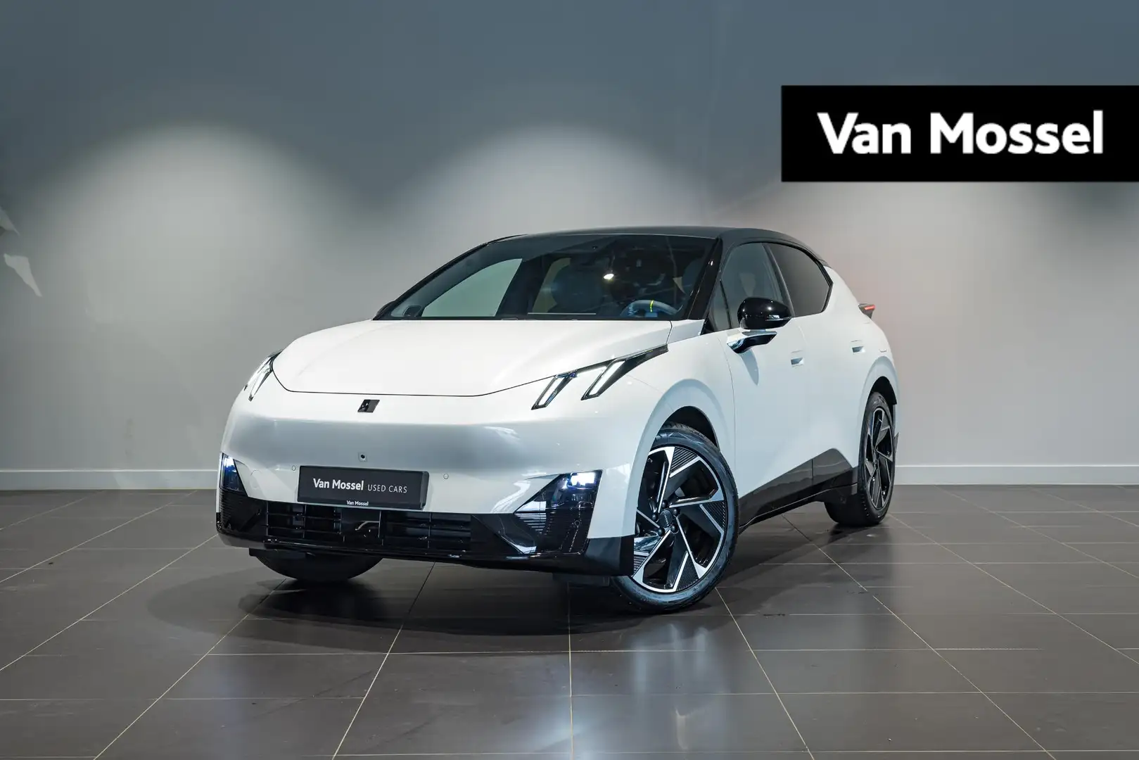Lynk & Co 02 66kWh More Nieuw | 20% korting | Full Option | 4jr Белый - 1