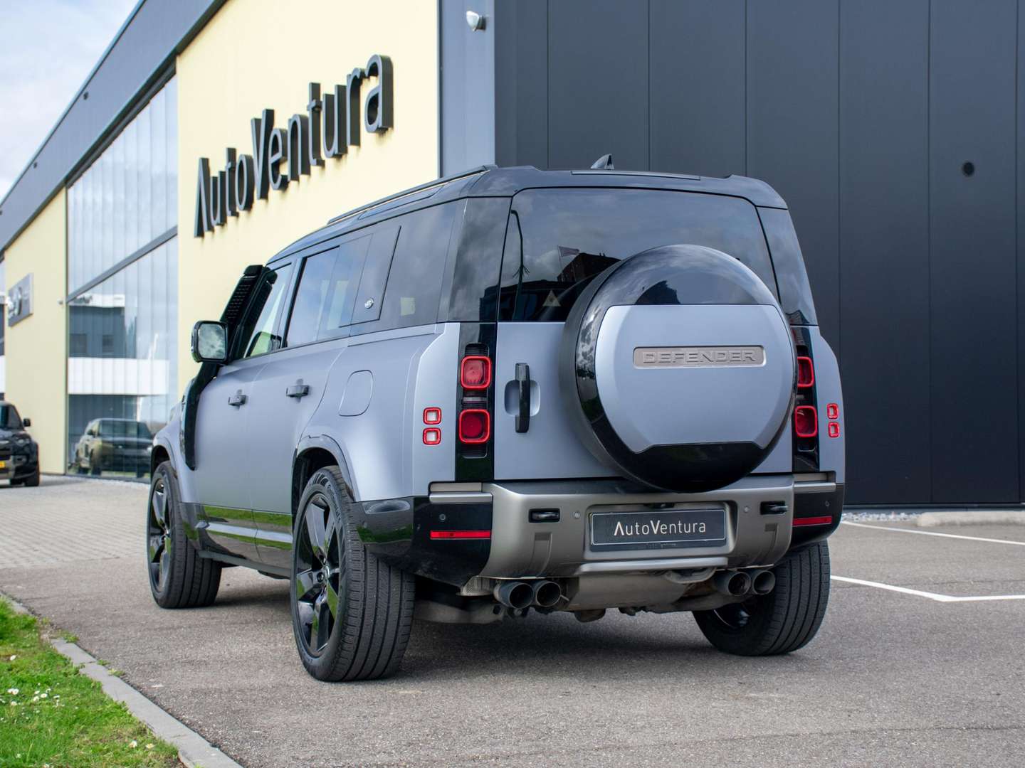 Land Rover Defender 110 Dynamic HSE 2.0 P400e -  - Joinsteer - #2