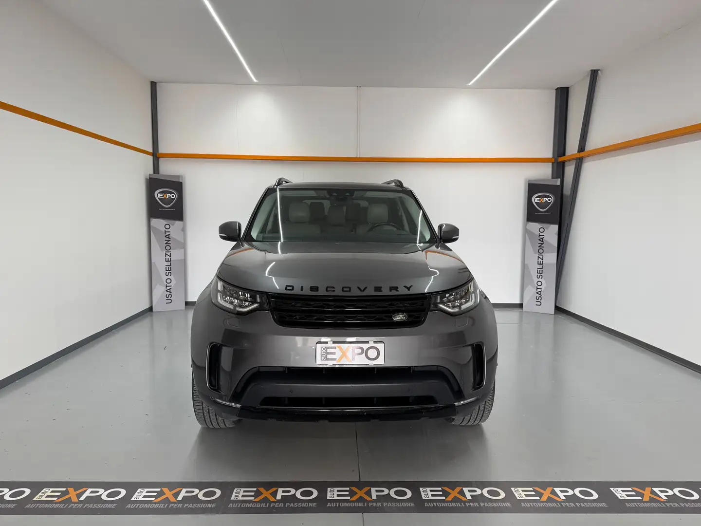 Land Rover Discovery Discovery 2.0 sd4 HSE 240cv 7p Gris - 2