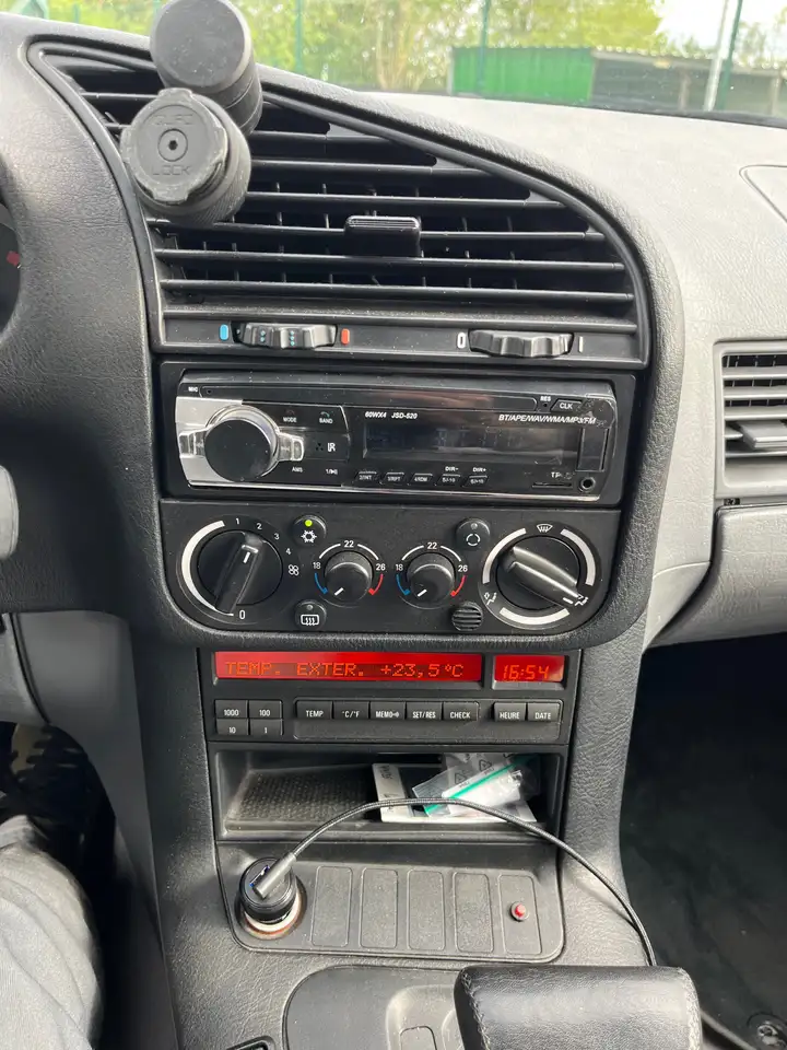 BMW 328 Touring 328i A, foto 12