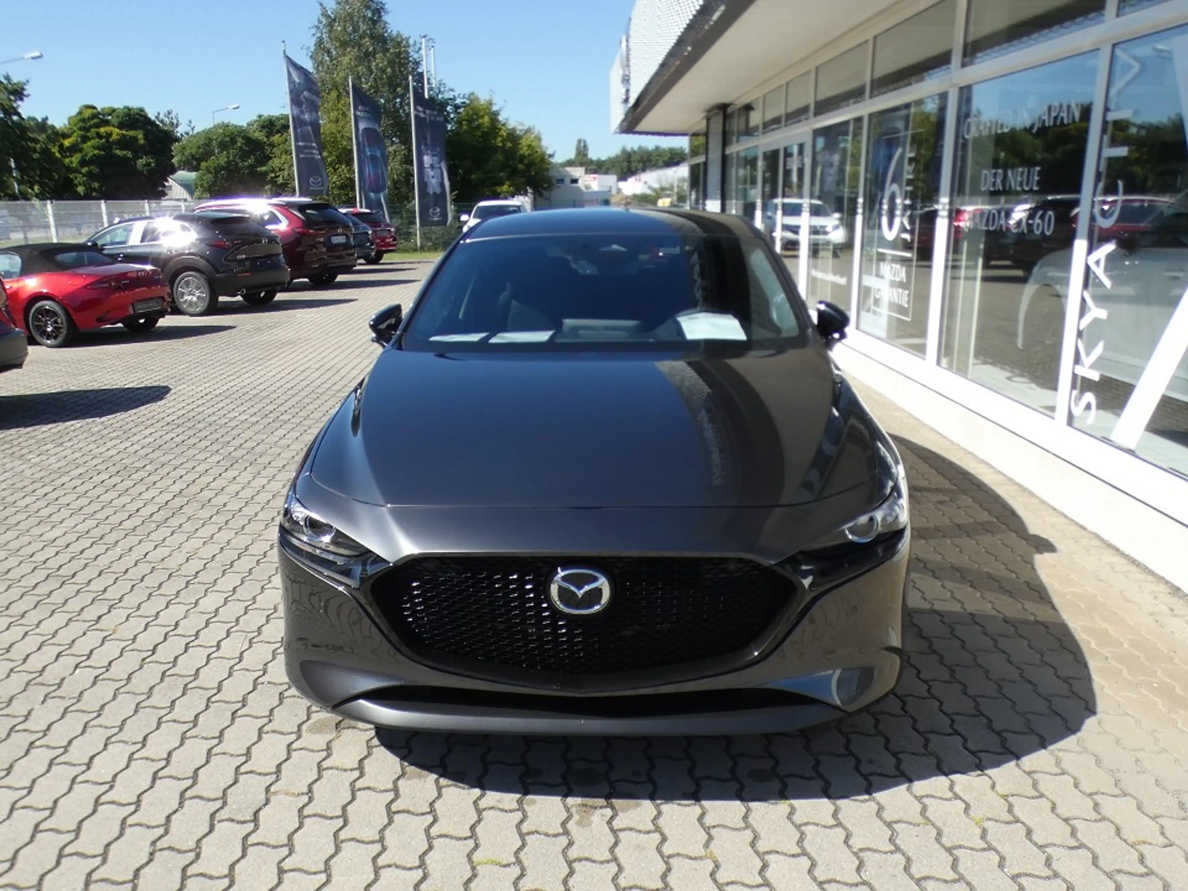 Mazda 3 2.5L e-SKYACTIV G 140ps 6MT FWD Homura — photo 3