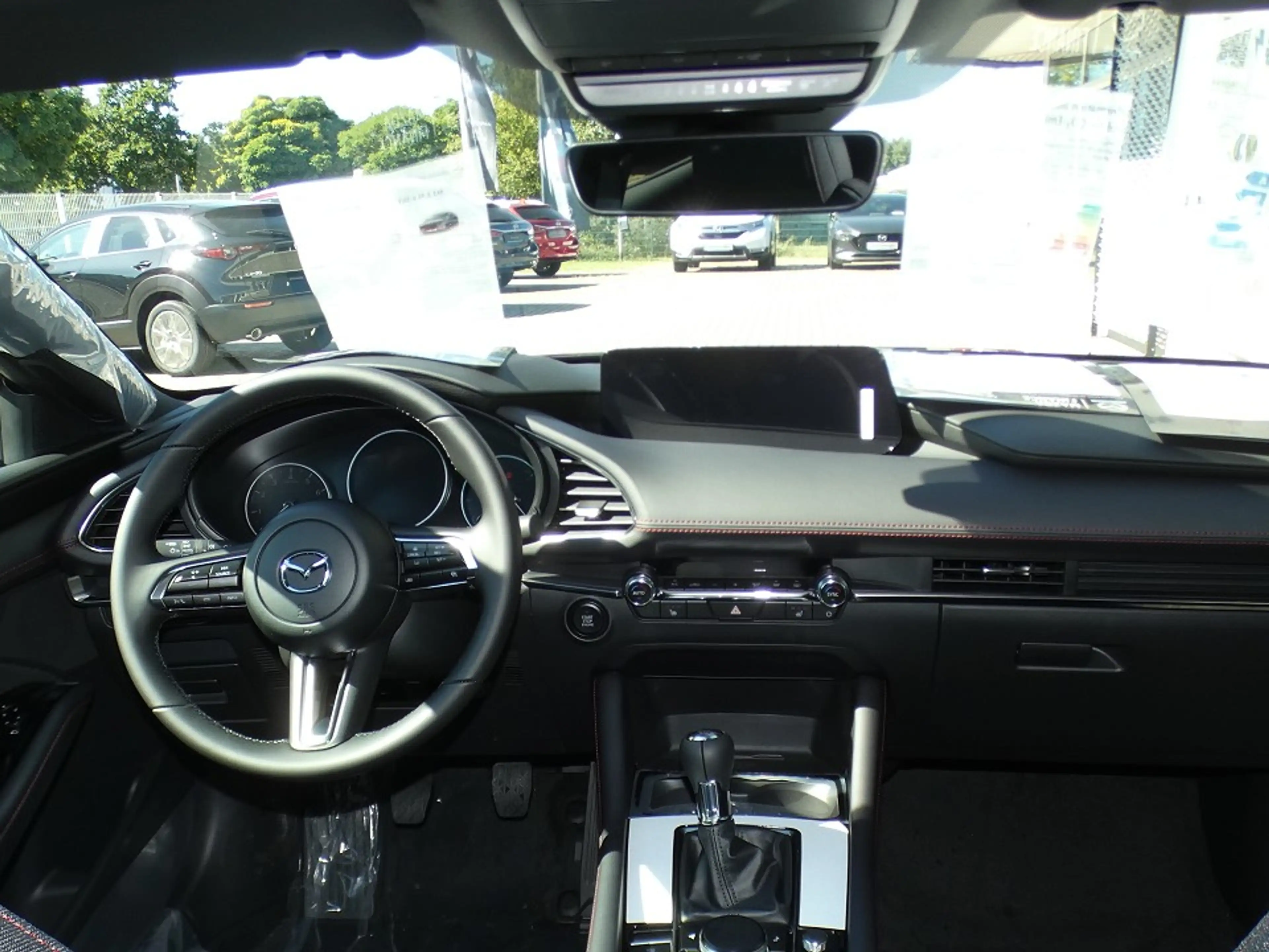 Mazda 3 2.5L e-SKYACTIV G 140ps 6MT FWD Homura — photo 10